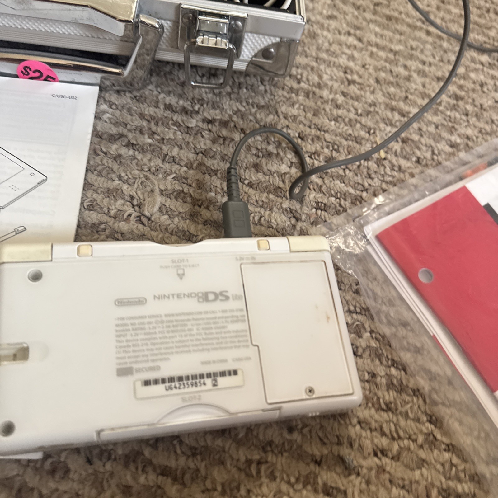 Nintendo DS Lite USG-001(JPN) White Handheld Console w/ Stylus Pixel Damage