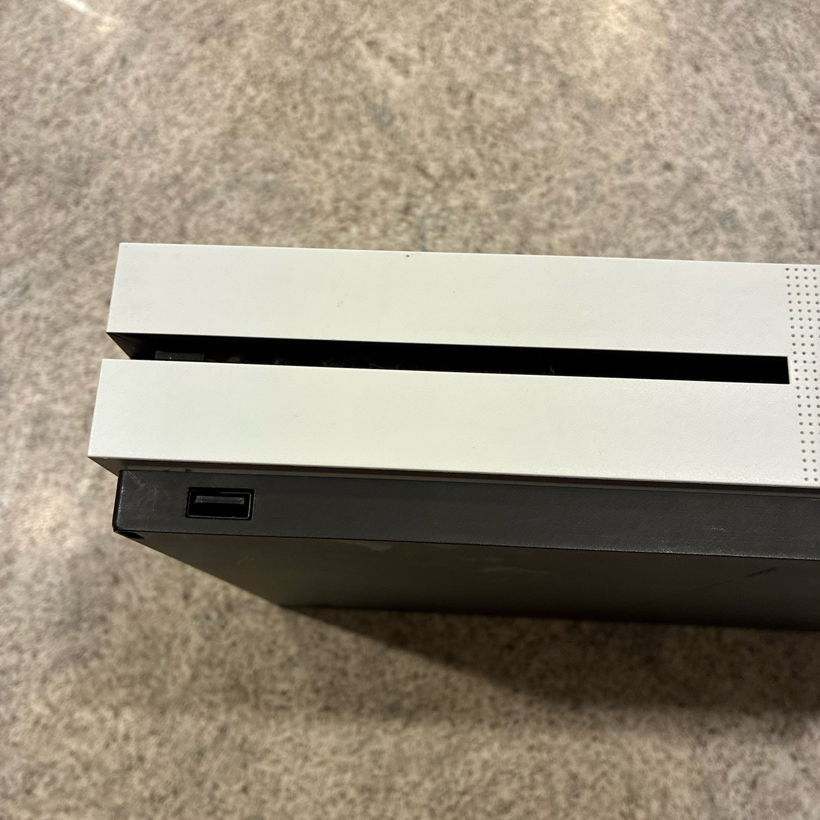 Xbox One S Console Bundle w/ Controller & Cords Tested Working 500gb