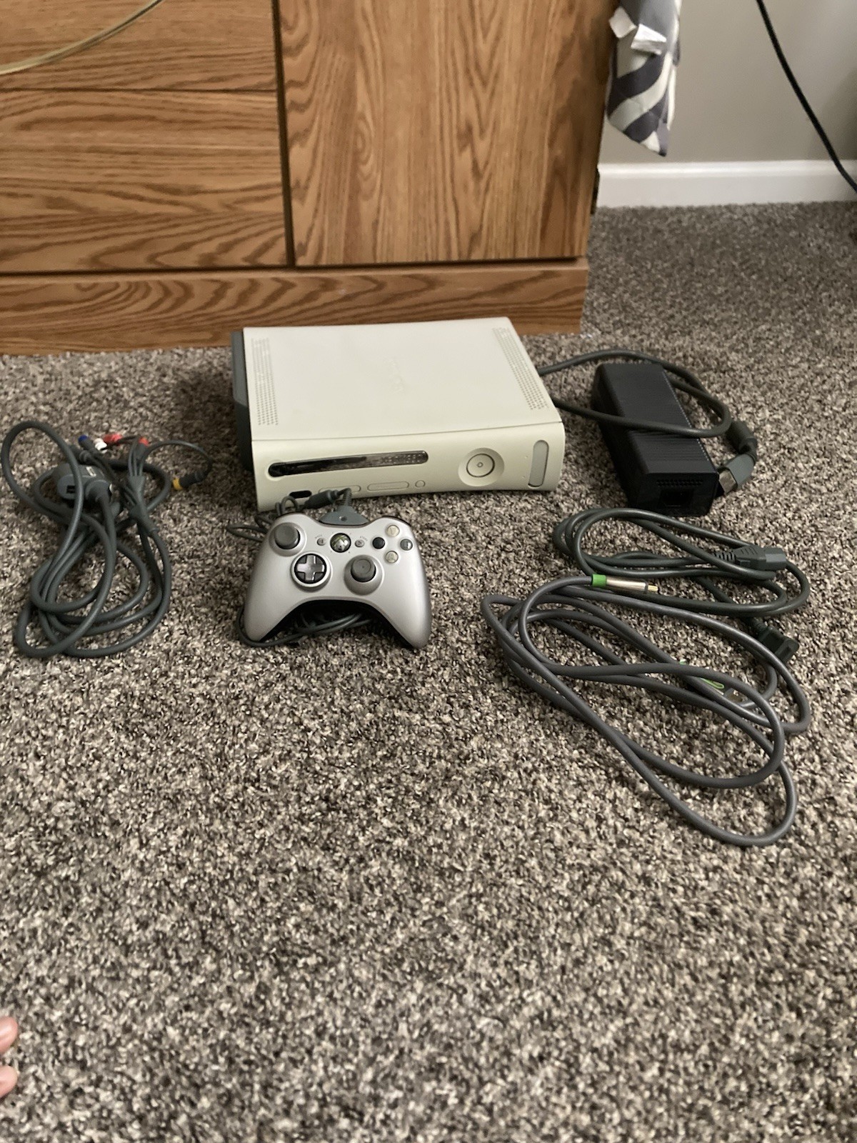 Microsoft Xbox 360 Core System Launch Edition White Console (B4K-00001)