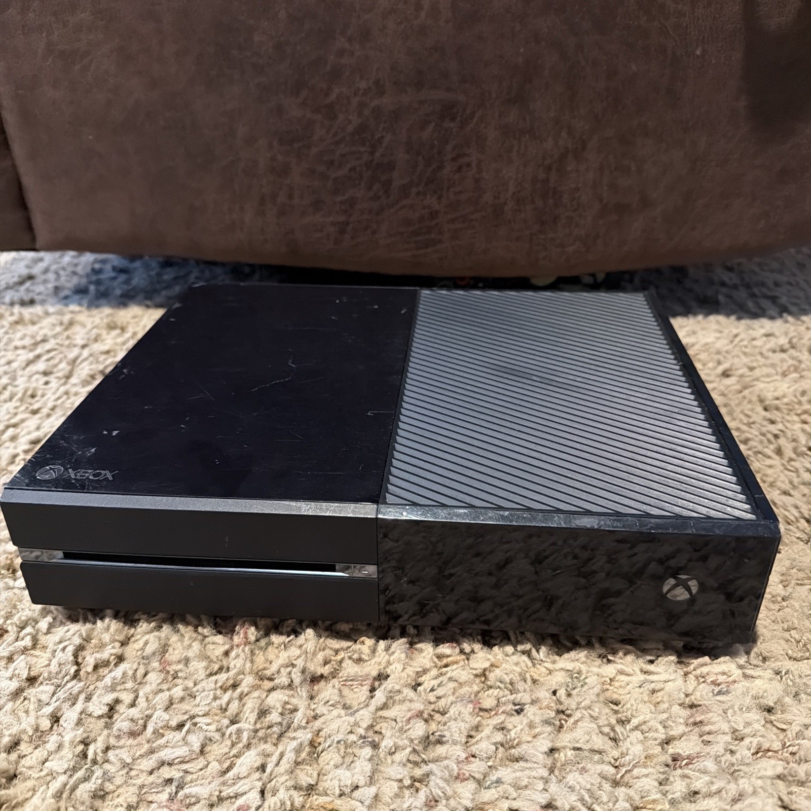 Microsoft Original Xbox One Console 500GB – Black W/ Controller & Game Working