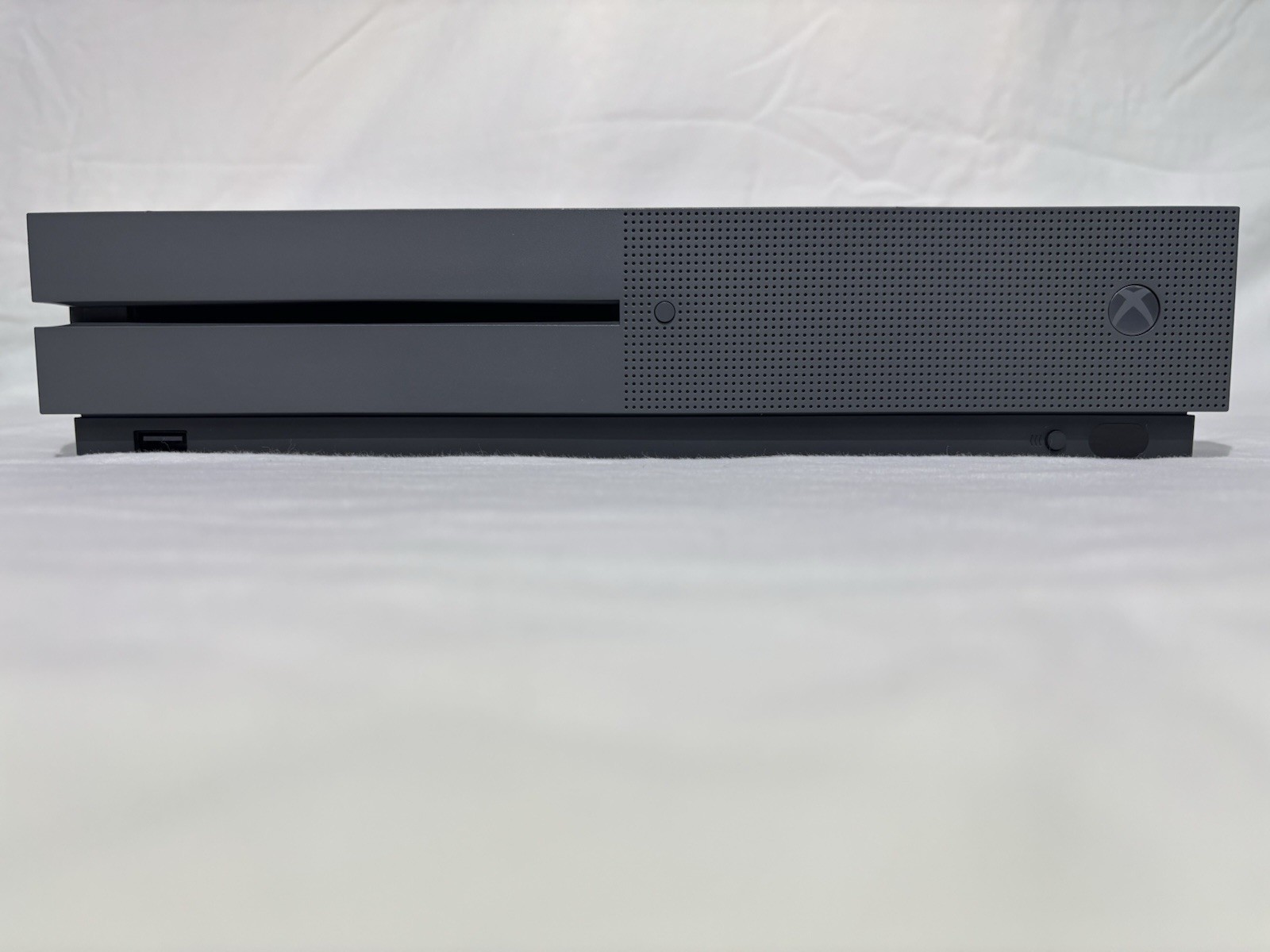 Xbox One S 500GB Storm Grey Special Edition Bundle – Original Box + 6 Games