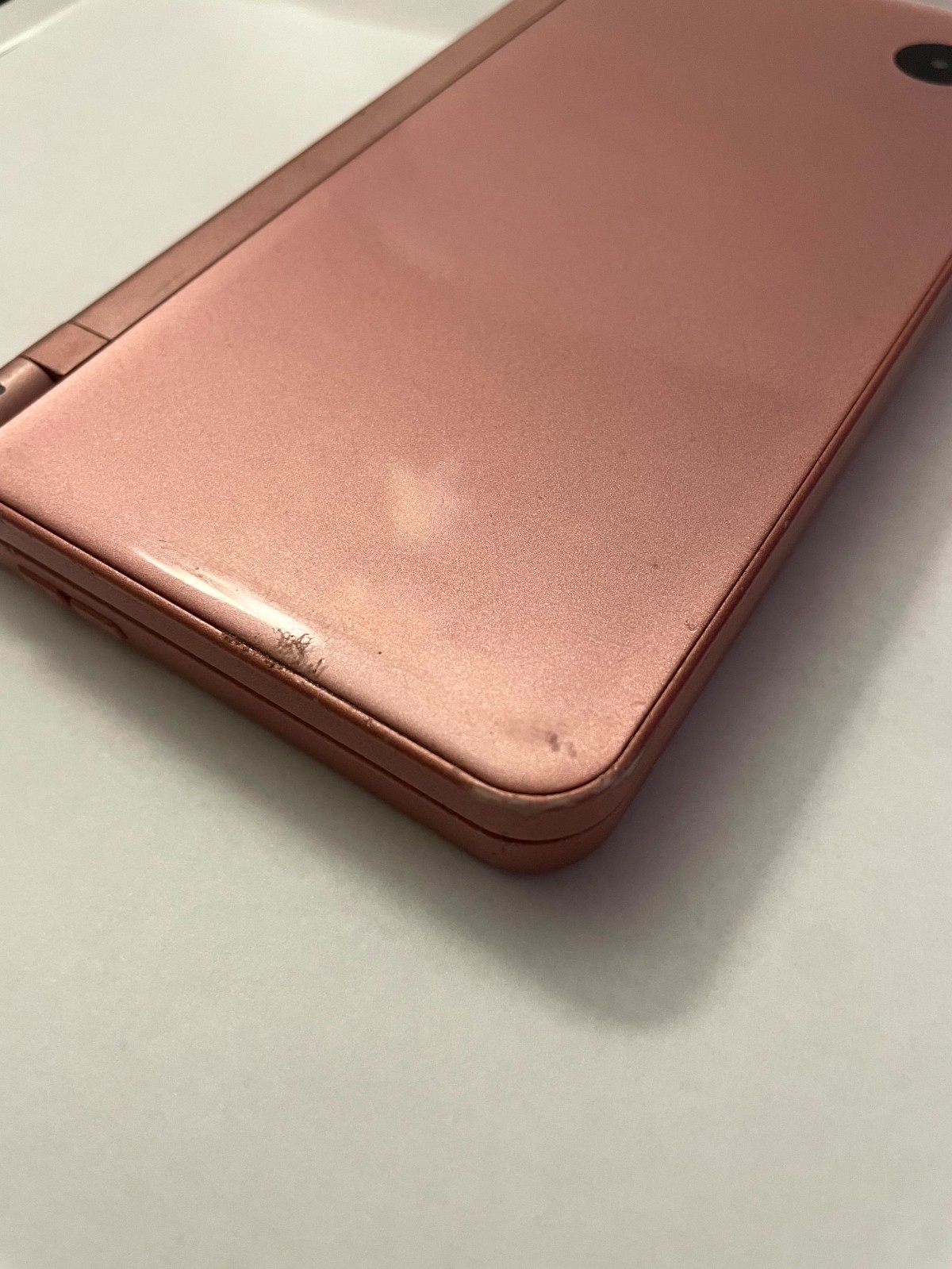 WORKING! Nintendo DSi XL Metallic Rose Pink UTL-001: NO STYLUS SD CARD CHARGER!