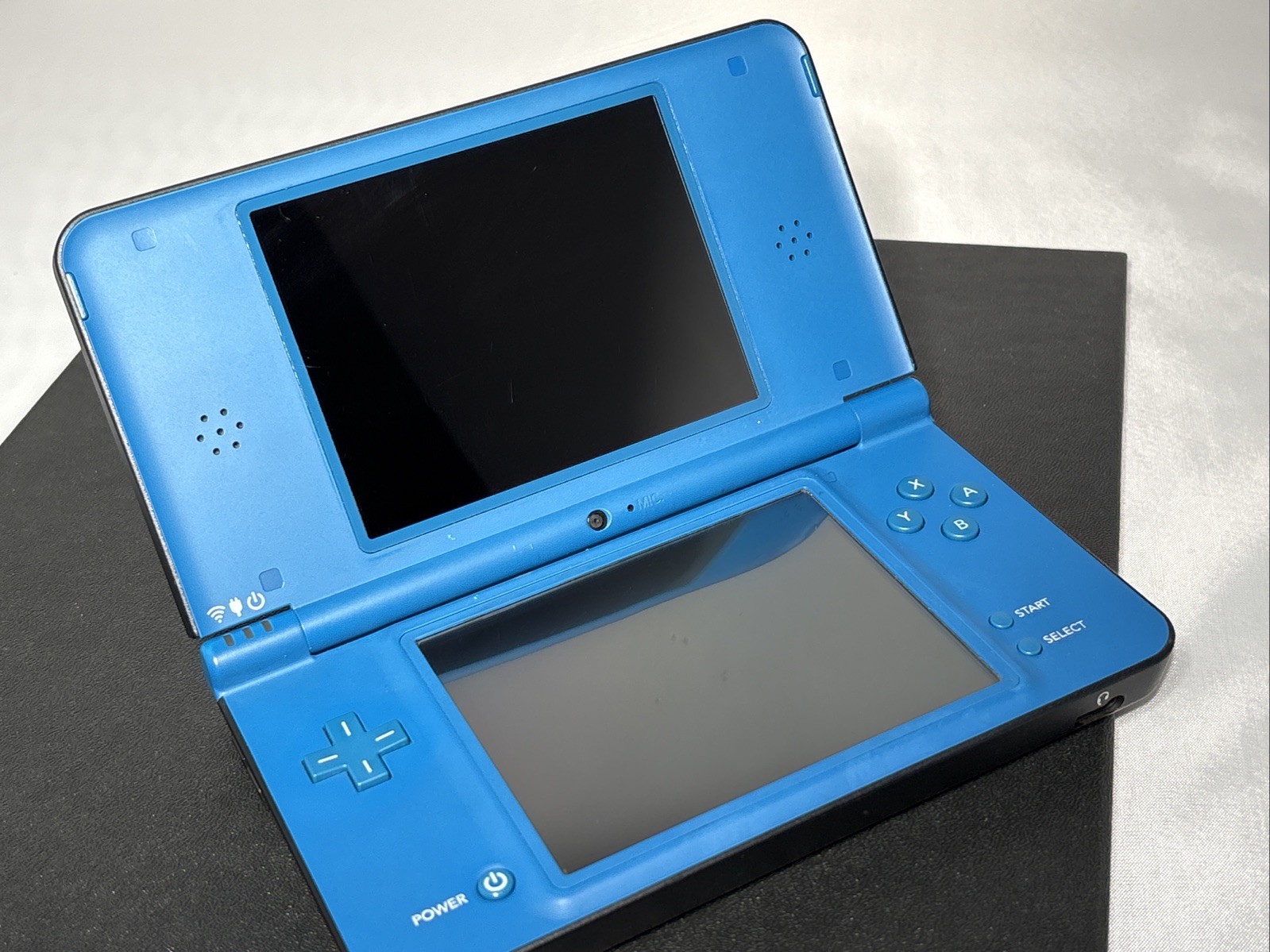 Nintendo DSi XL (Midnight Blue) CIB No Stylus