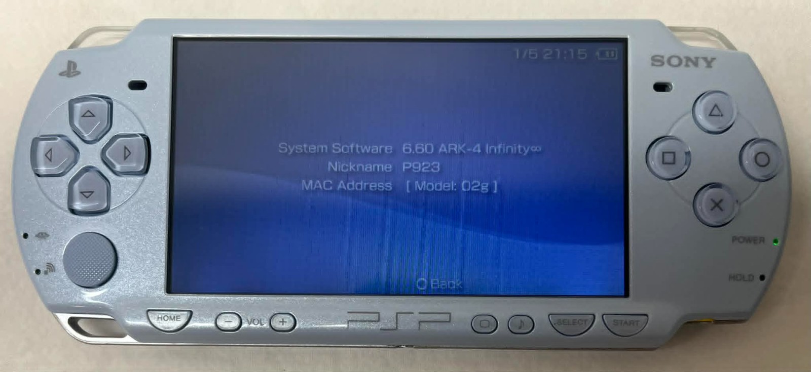 PSP2000 Felicia Blue / New Battery / Genuine Sony Charger / Region Free / 16 GB