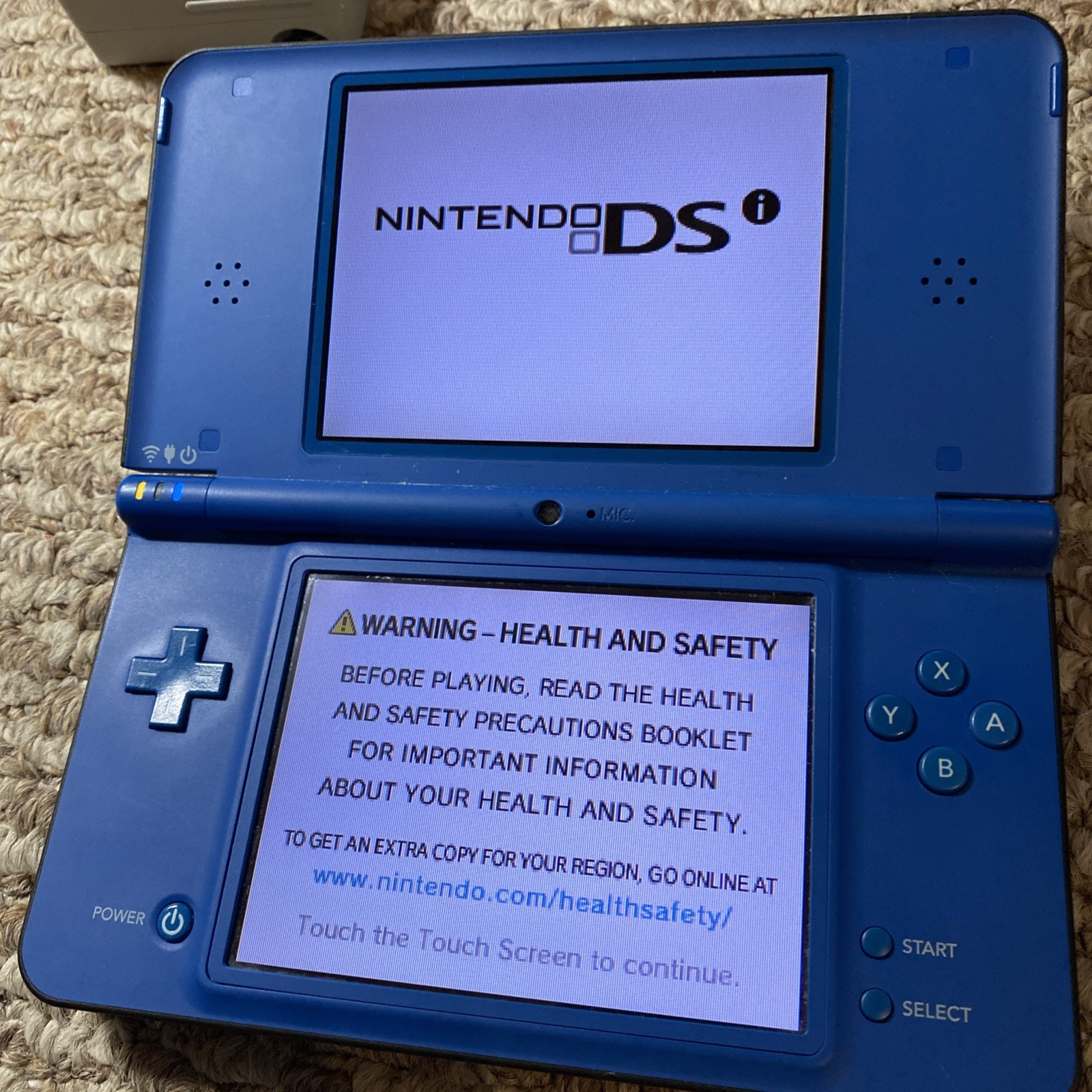 Nintendo DSI XL Blue Handheld Console Wi-Fi Capability w Charger Tested USA