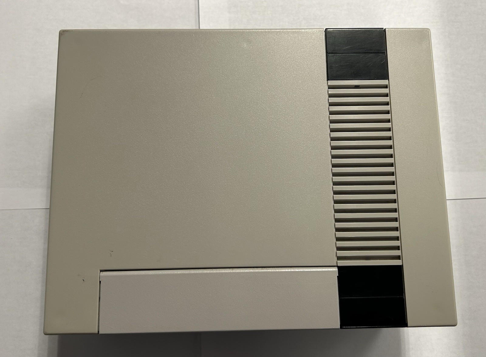 Nintendo NES Action Set Home Console – White/Gray Complete in Box