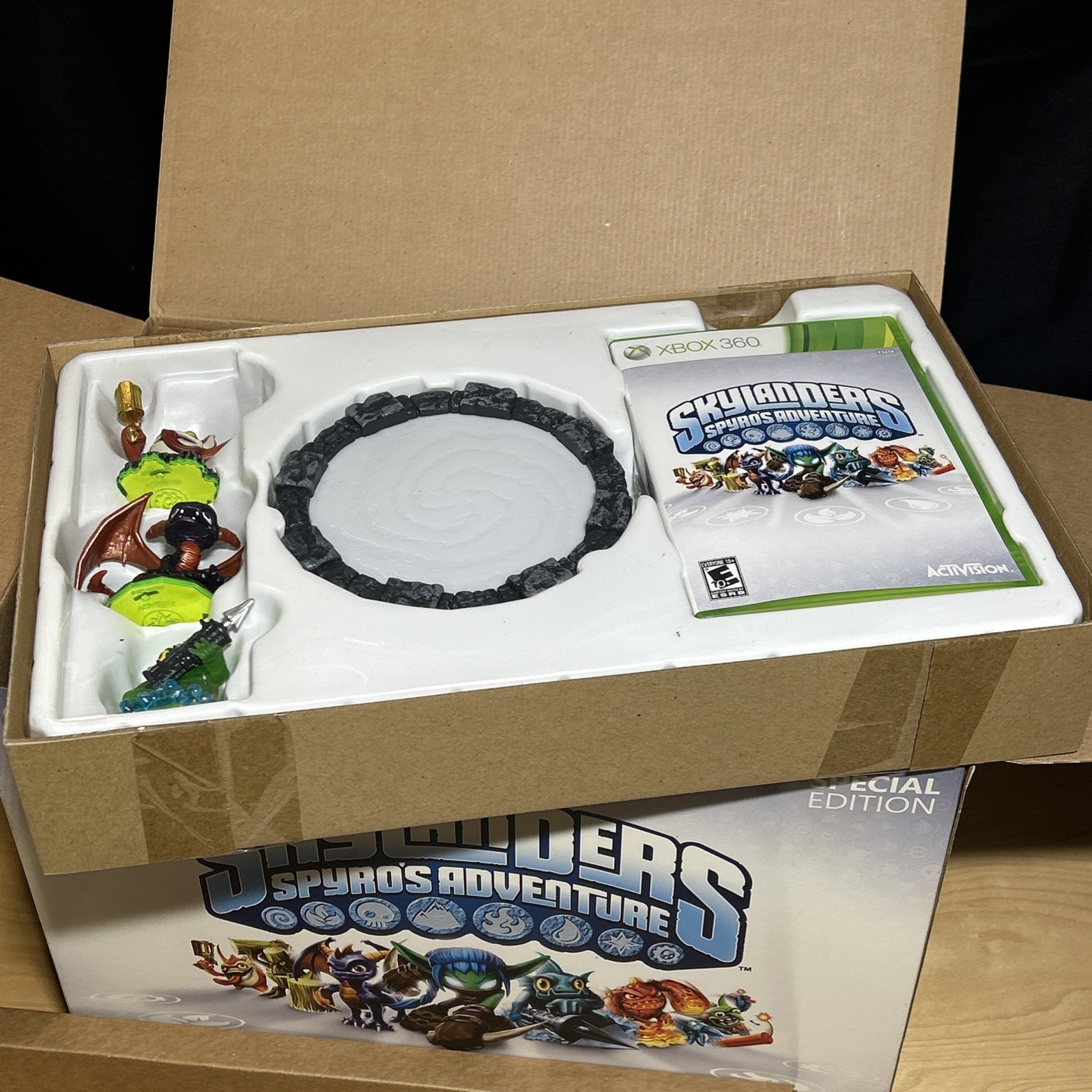 2012 Microsoft Xbox 360 Slim 4GB White Console Skylanders Bundle New OPEN BOX