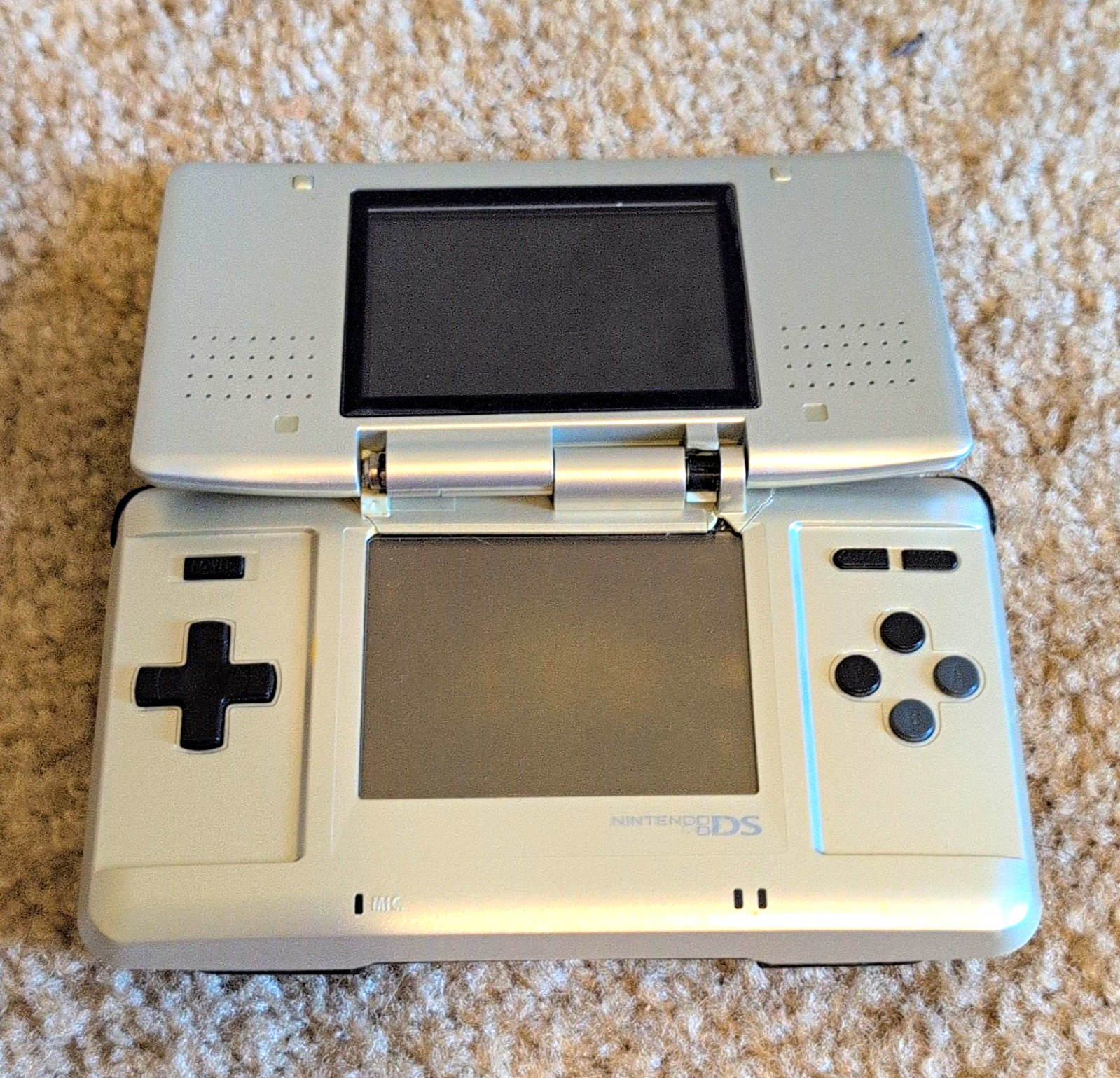 Nintendo DS Silver/Black BROKEN HINGES, Tested with Stylus, NO CHARGER