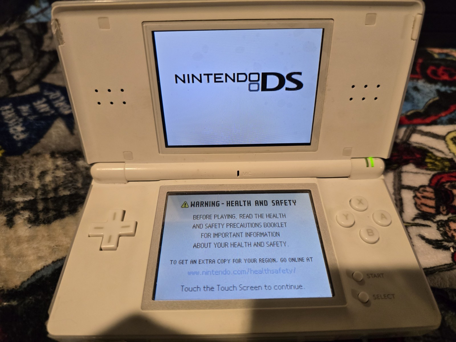 Nintendo DS Lite Polar White Handheld Console OEM Stylus Tested No Charger