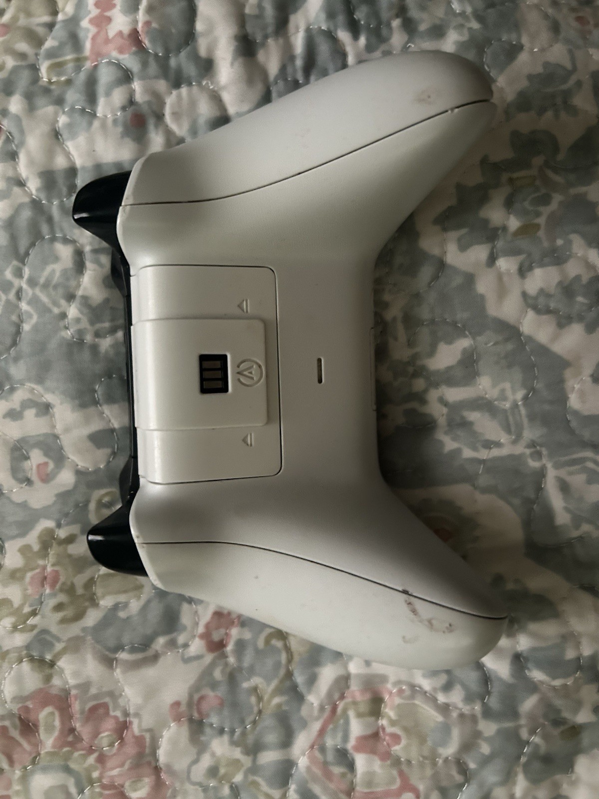 Xbox Series S 512GB Console Gaming System And Controller With Broken Joystick