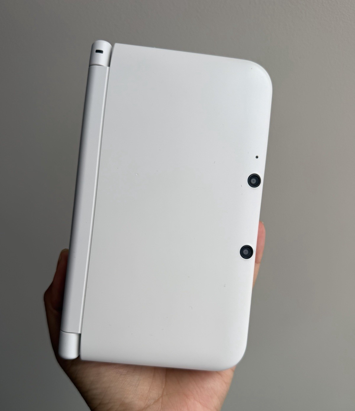 Nintendo 3DS XL Handheld System Console, White, Wi-Fi, Headphone Jack