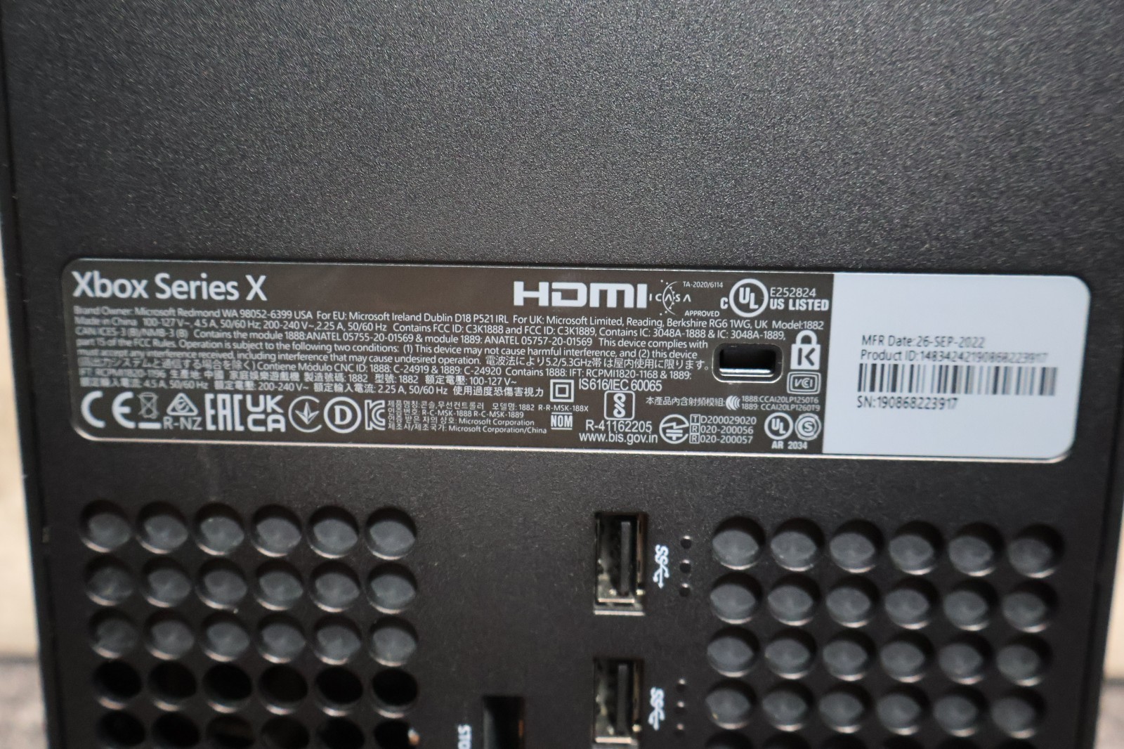 Microsoft Xbox Series X 1TB Video Game Console – Black model 1882