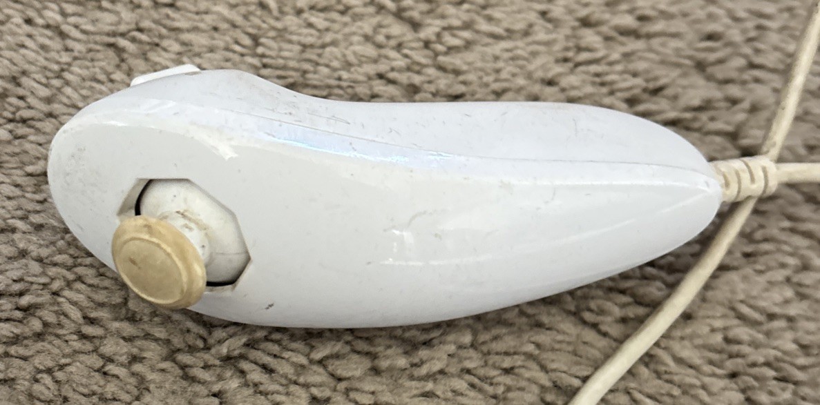 Nintendo Wii White Model RVL-001 Bundle Console, Control And Nunchuk