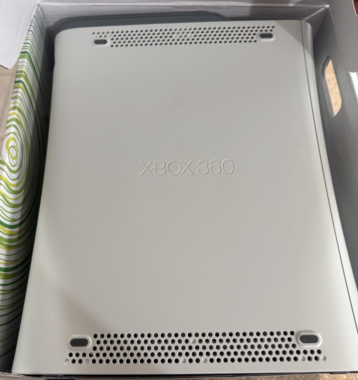 Xbox 360 Pro Console 20 GB With 1 Controller & Headphones No Game Used Works