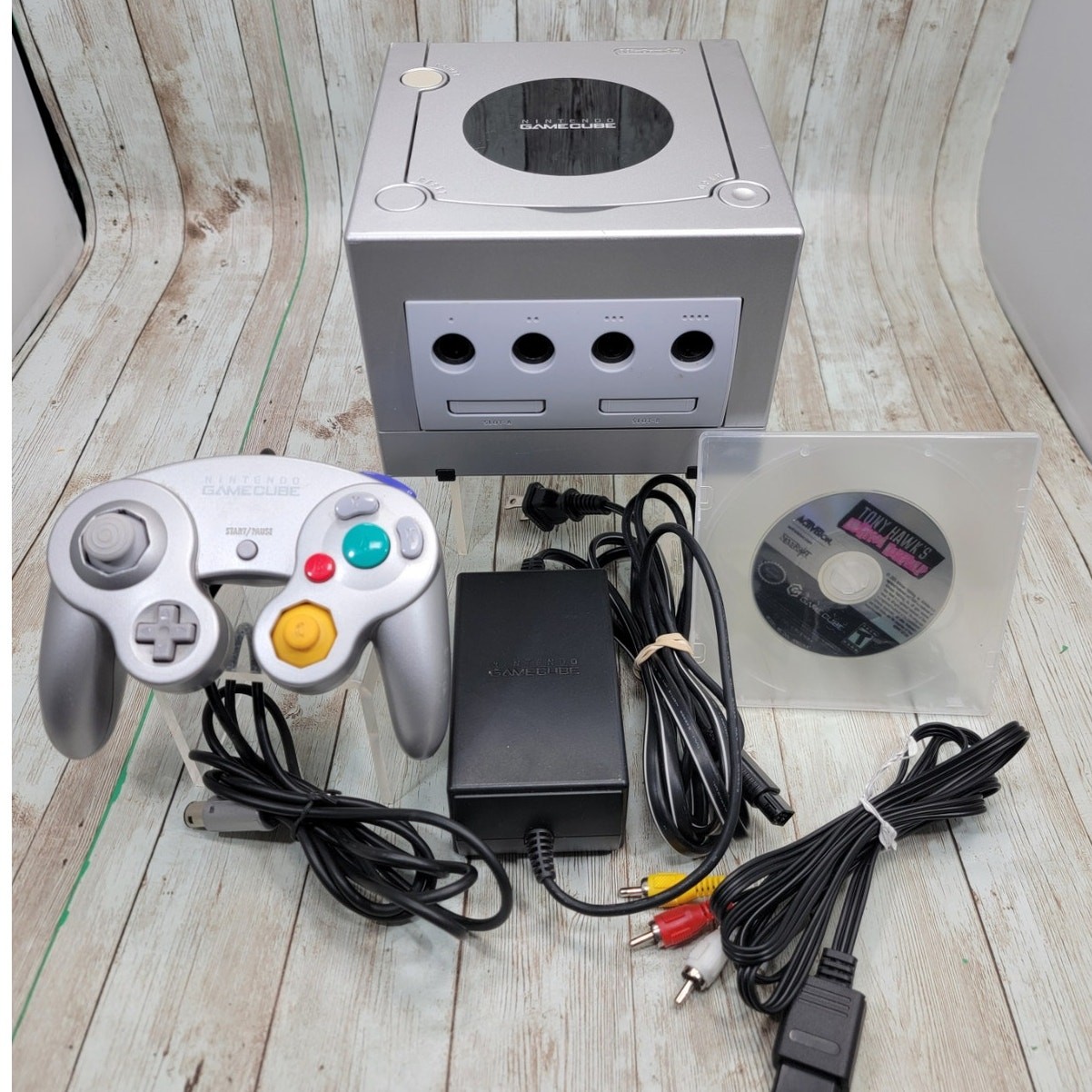 Nintendo GameCube Console DOL-101 Platinum Silver Tested W/1 Free Game All Cords