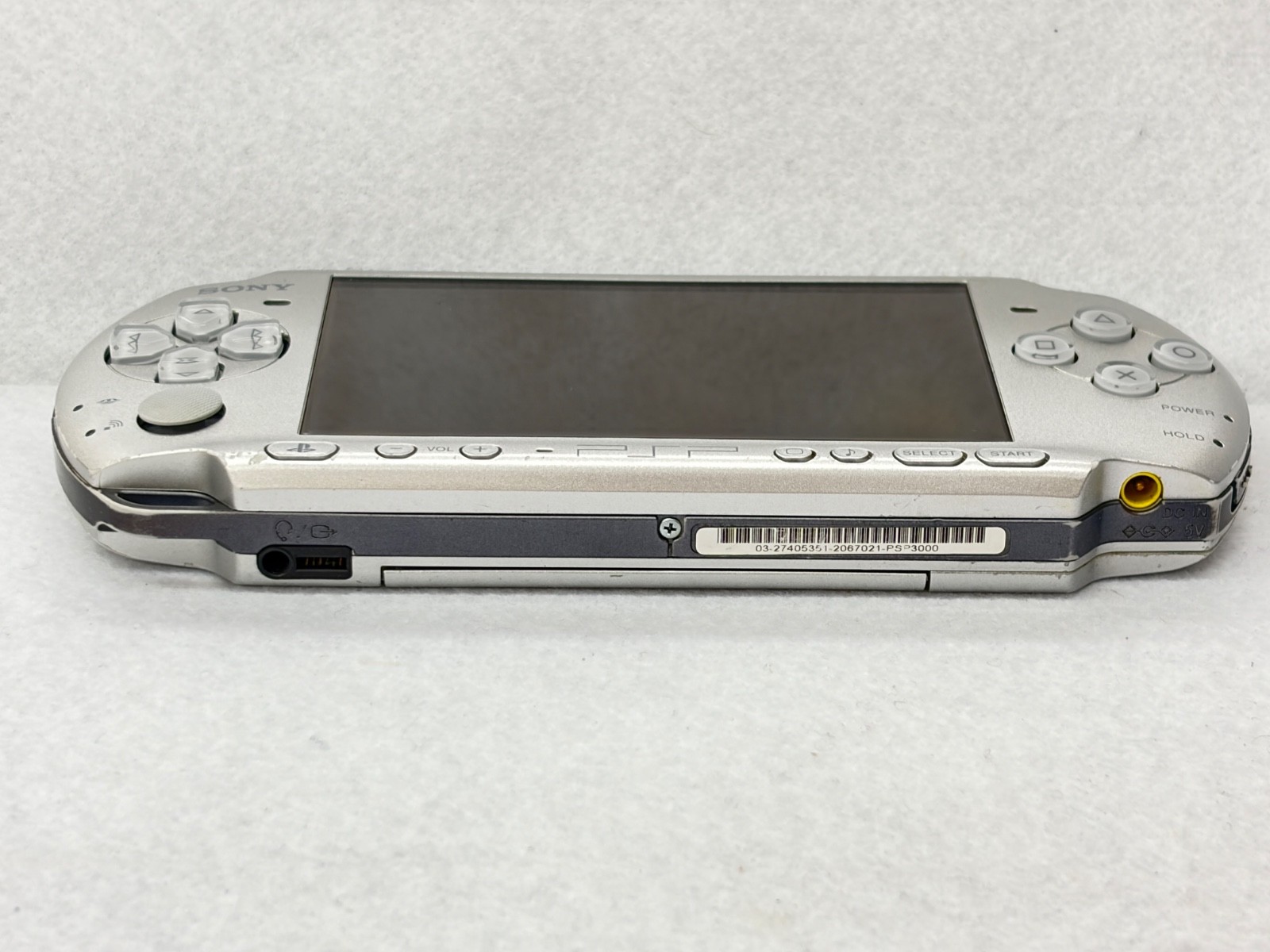 TESTED SONY PSP 3000 SILVER Console + Charger + battery + 3 game Region free 2GB