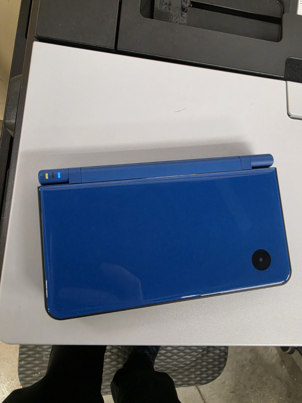 Nintendo DSi LL Handheld Console NTSC-J (Japan) UTL-001 Wi-Fi Blue/Black 2008