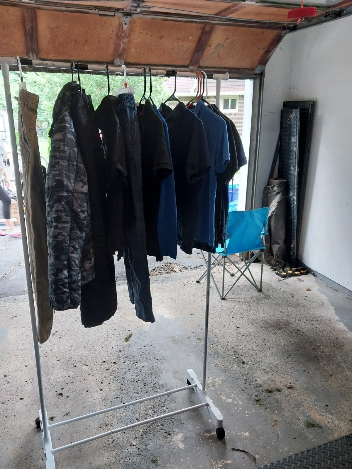 yard sale 8901 black hawk ln indana u.s.a