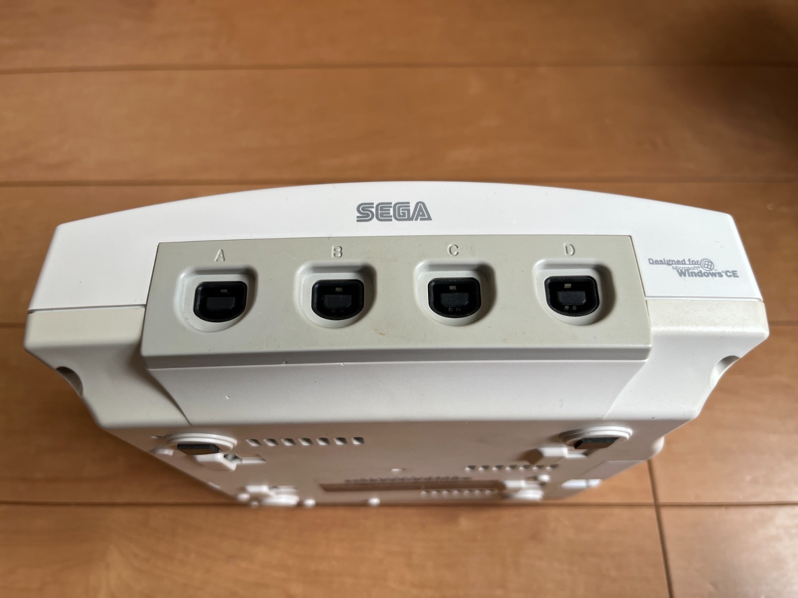 SEGA DreamCast Console (HKT-3000) & Controller with 2 games and BOX and Manual