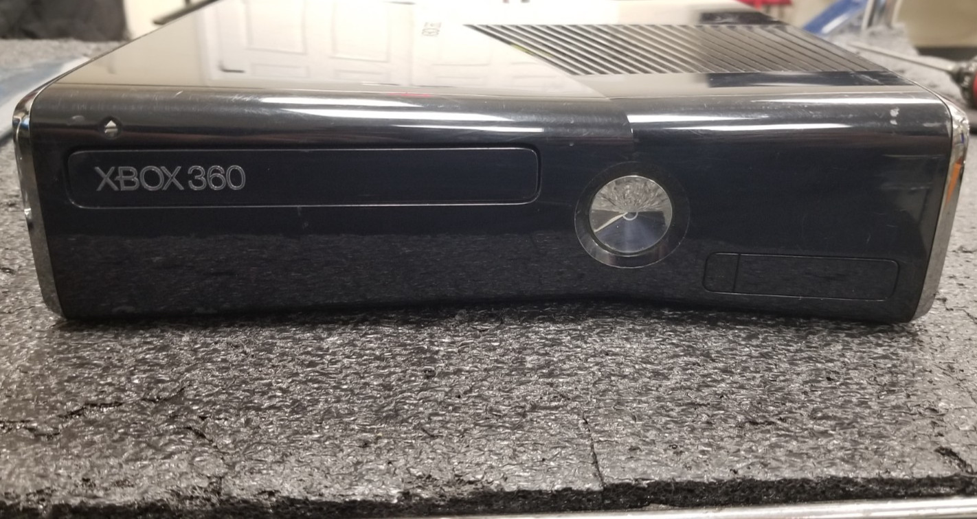 Microsoft Xbox 360 S Console : 1439 : 250GB : Tested & Works