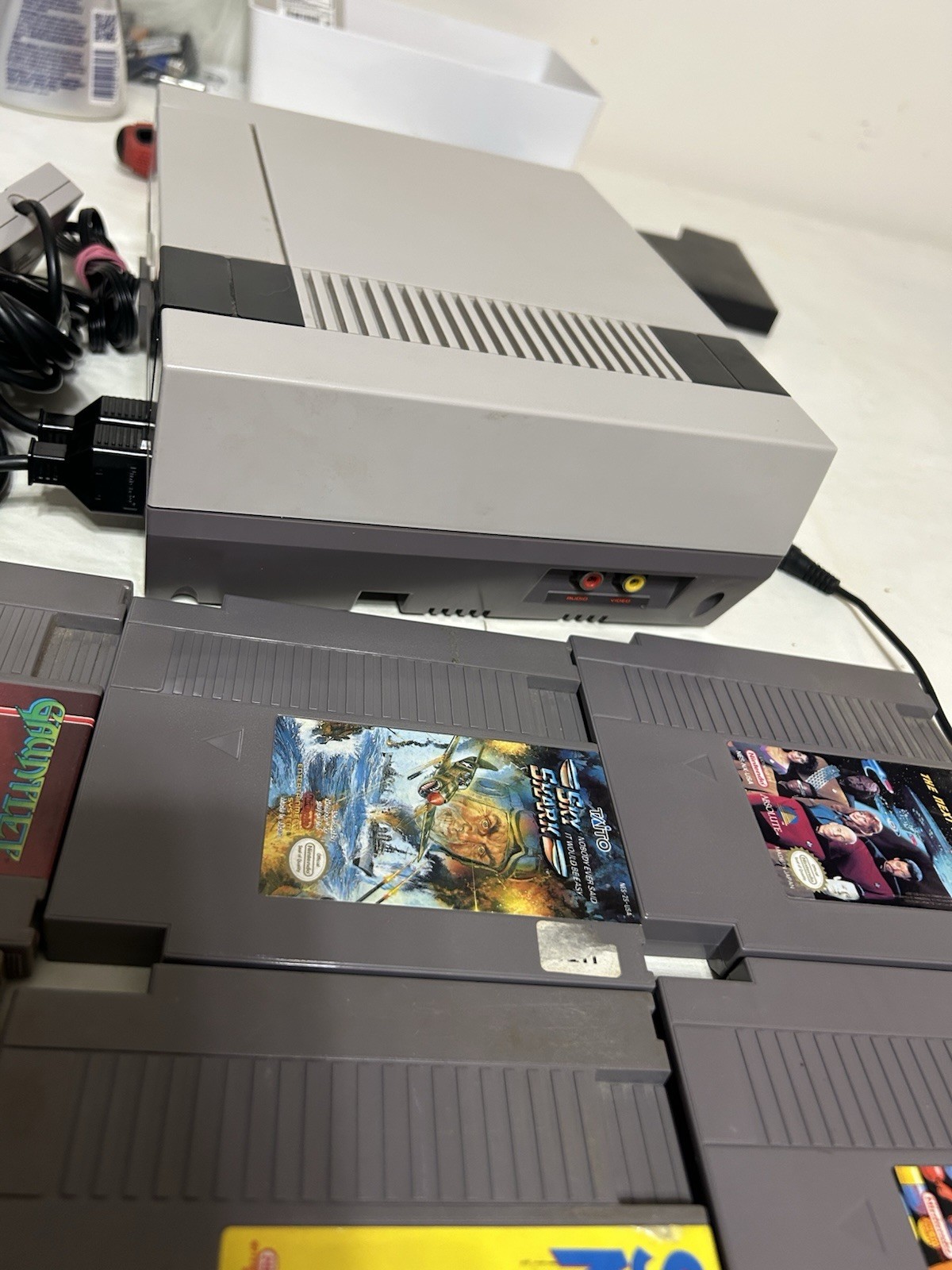 Nintendo NES Console Original Bundle 9 Games Mario TESTED New 72 Pin Connector