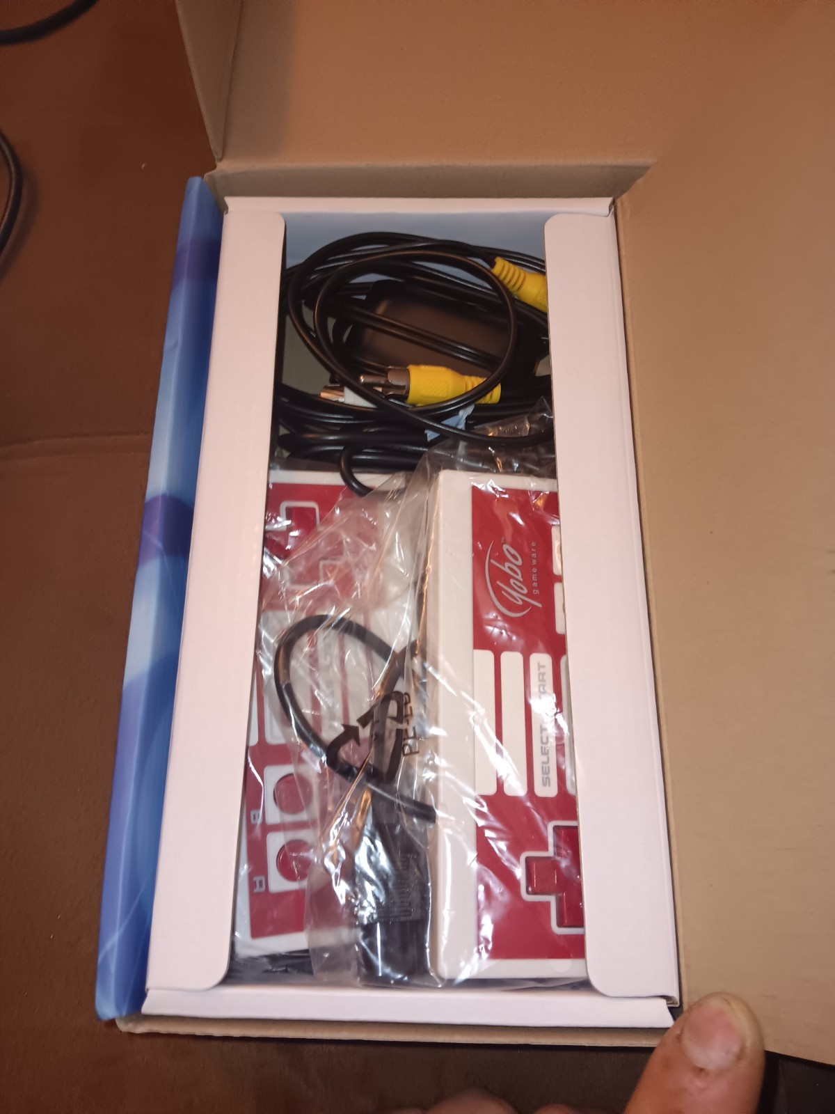 Yobo FC Console NES Compatible Red/White – Complete In Box – MINT Untested