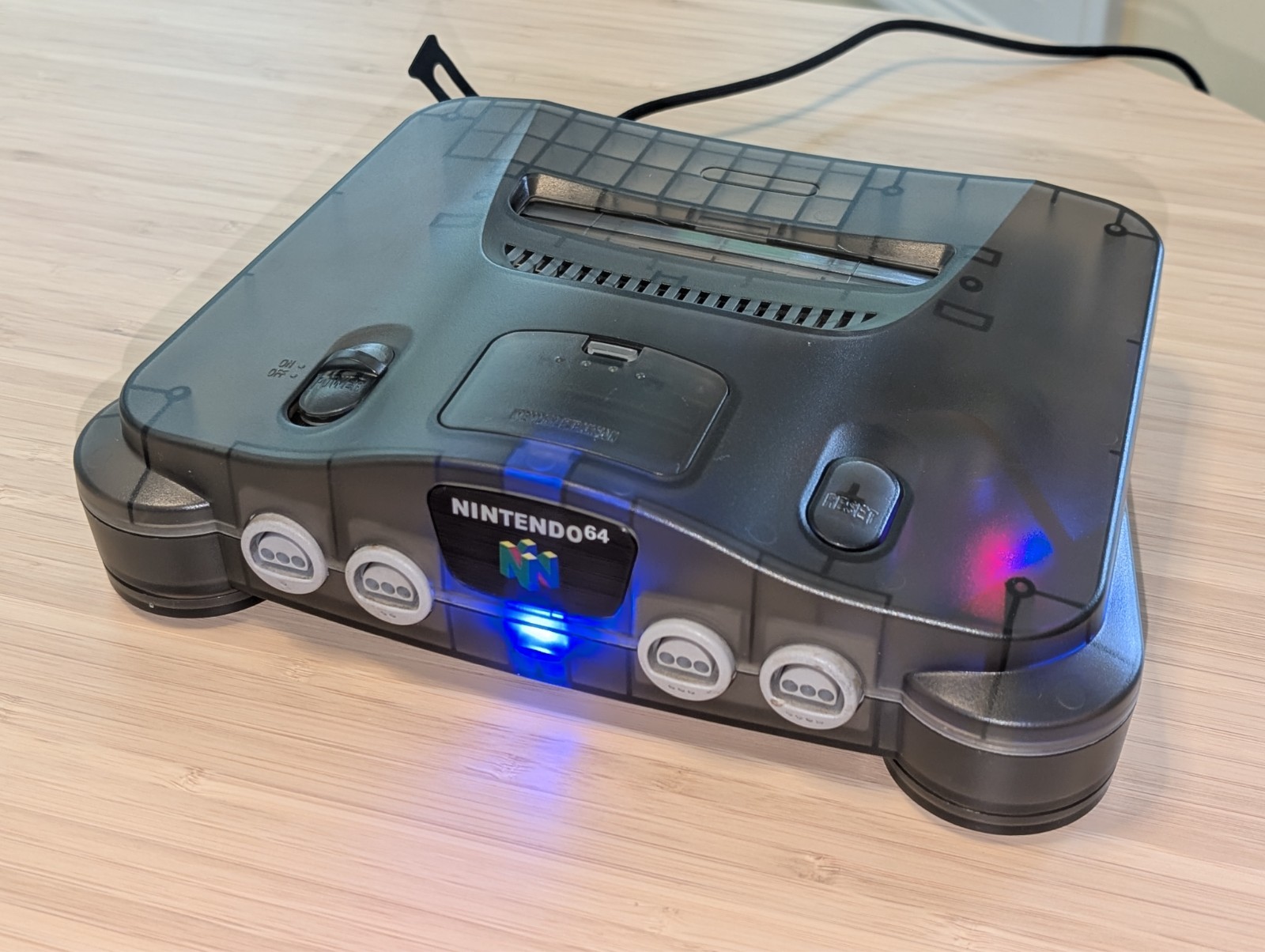 N64 XRay – Full Size HDMI – Bluetooth – USB-C