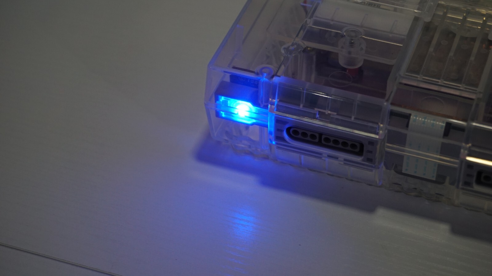 Transparent Clear Super Nintendo SNES Game Console SNS-001 with Blue LED