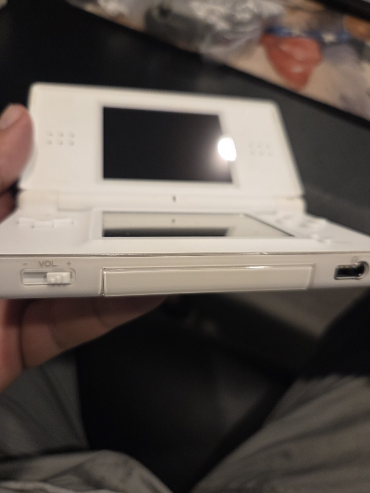 Nintendo DS Lite USG-001 JPN White Handheld Console Stylus & Cable