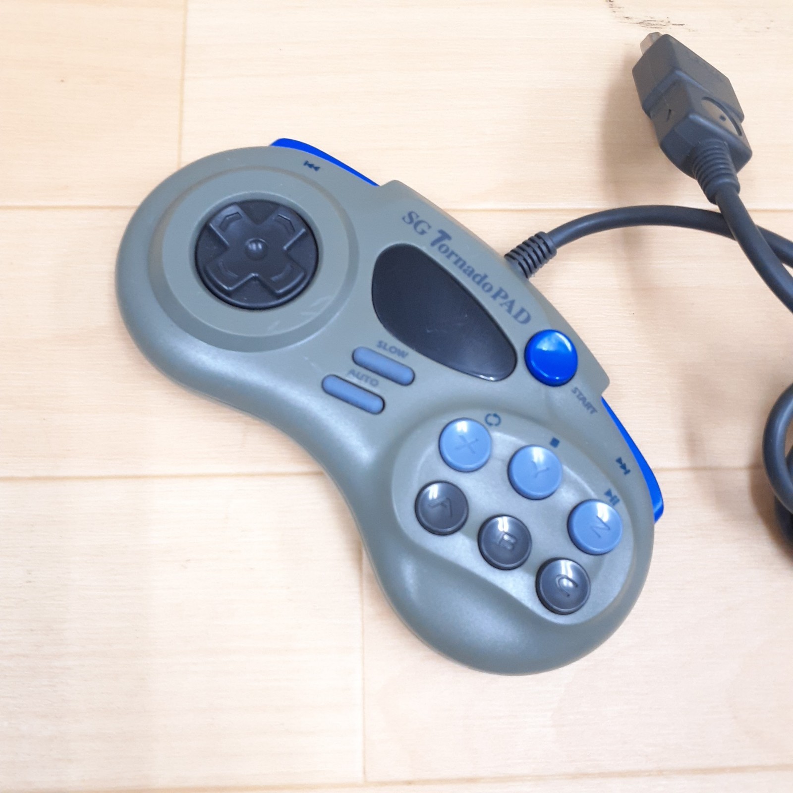 Sega Saturn Console Japan Bundle with 8 Games & 2 Controllers NTSC-J tested