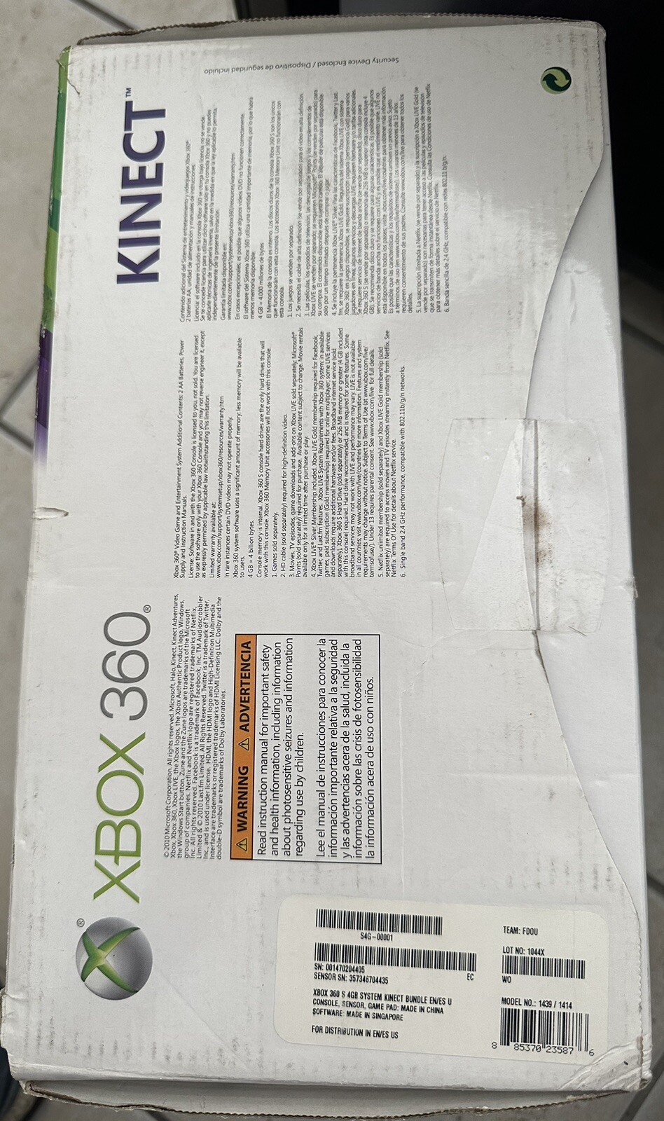 Microsoft Xbox 360 S Gaming Console and Kinect – Black