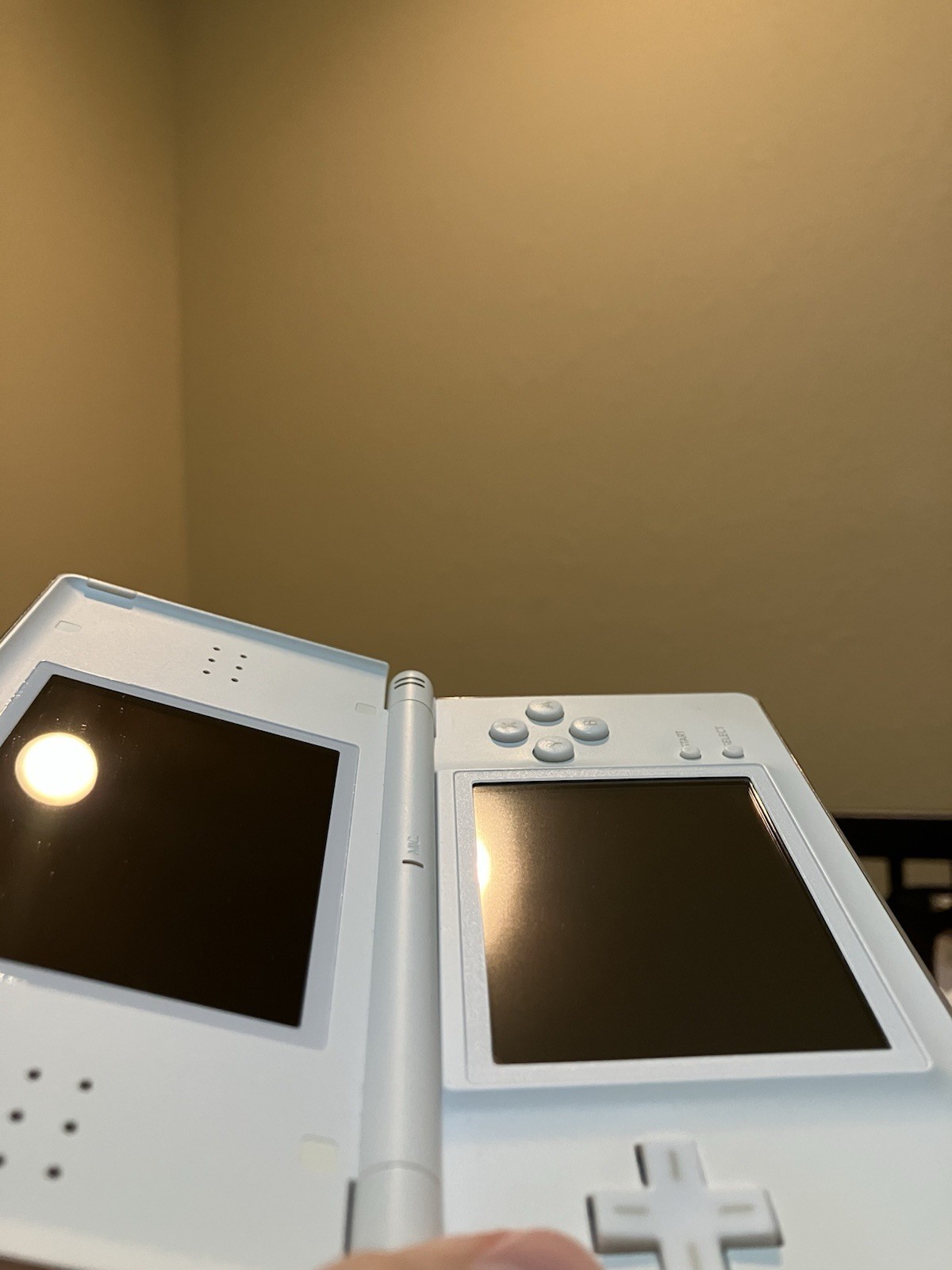 Nintendo DS Lite Polar White Handheld Console w/ Box Manuals Charger (USG-001)