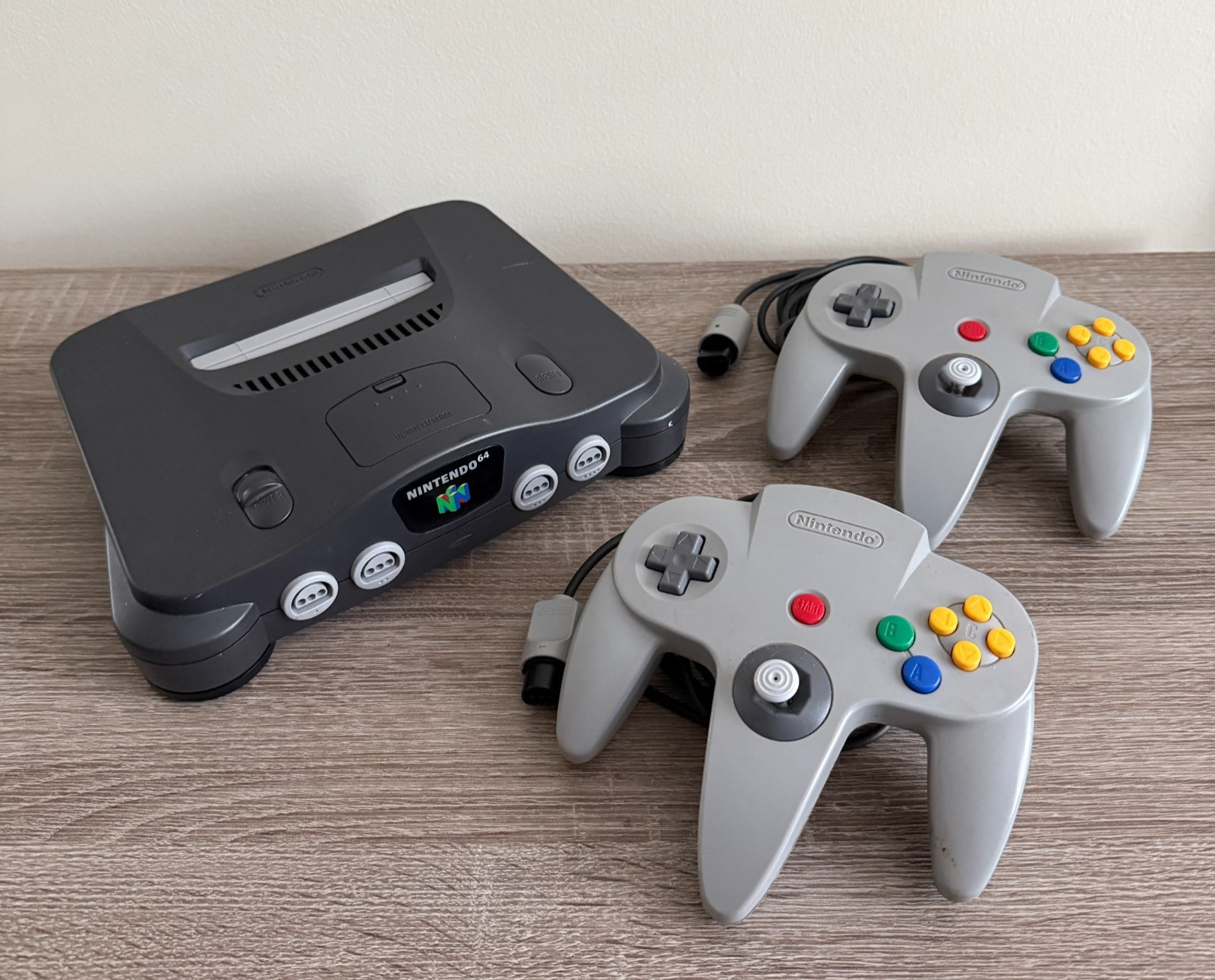Nintendo 64 N64 Game Console w/ Controllers / Power / AV Cables – Power Tested