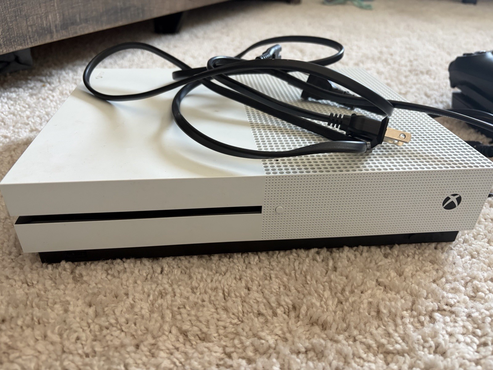 Microsoft Xbox One S 500GB Console w/ Power & HDMI Cord