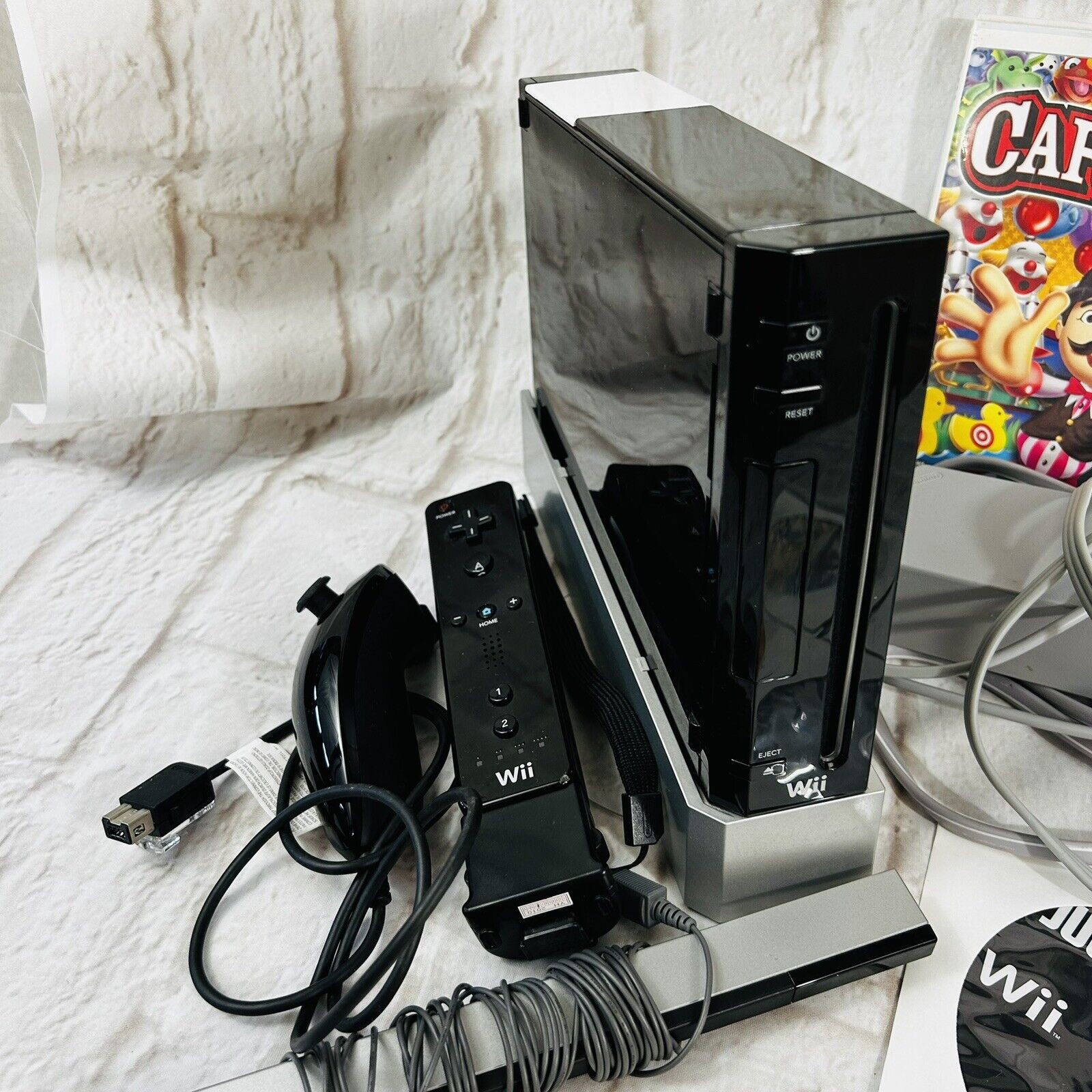 Nintendo Wii RVL-001 USA Black Console Bundle GameCube Compatible w Games VG