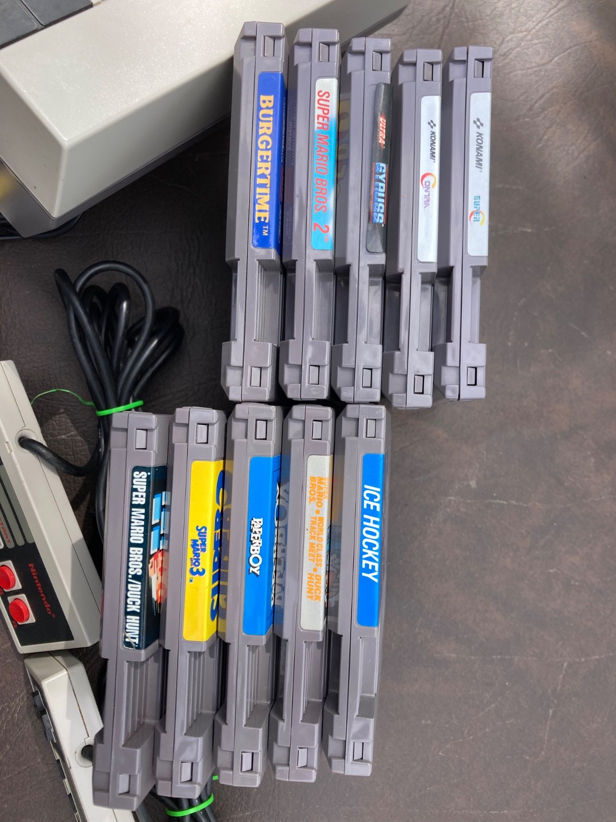 Nintendo NES Console BUNDLE w/ 11 games