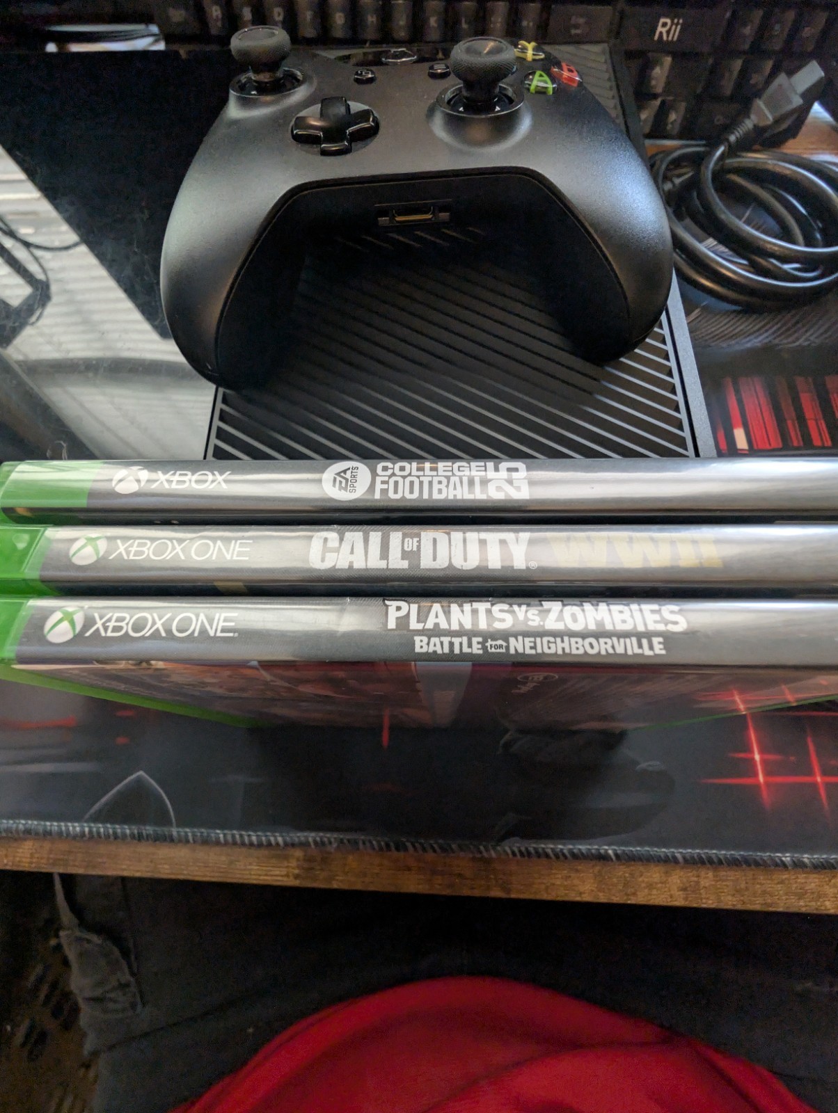 Xbox One 500GB Bundle W/ Games, Internally Cleaned & New Thermal Paste Applied