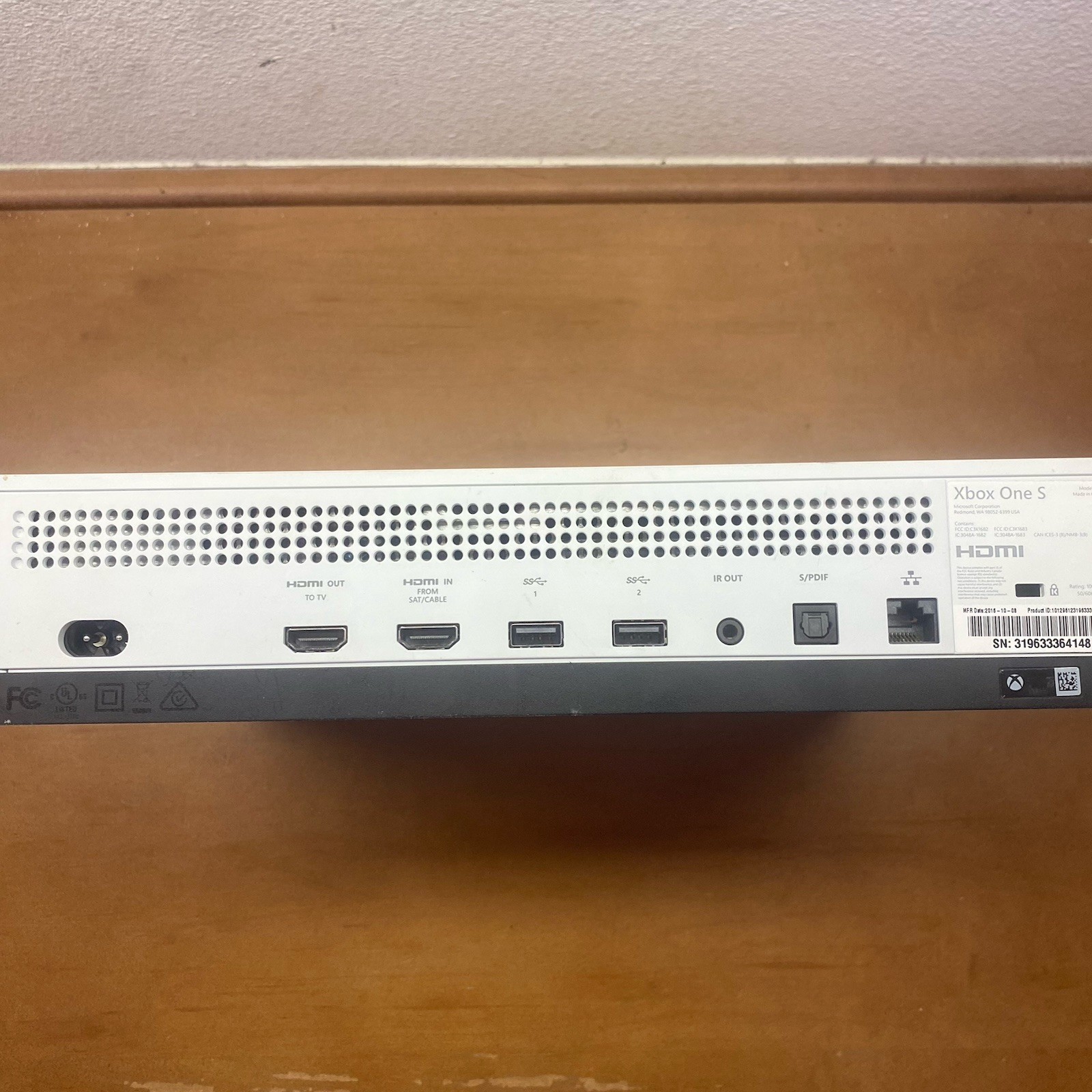 Microsoft Xbox One S Console 500GB 1681 Console OEM Controller Cords! Nice!