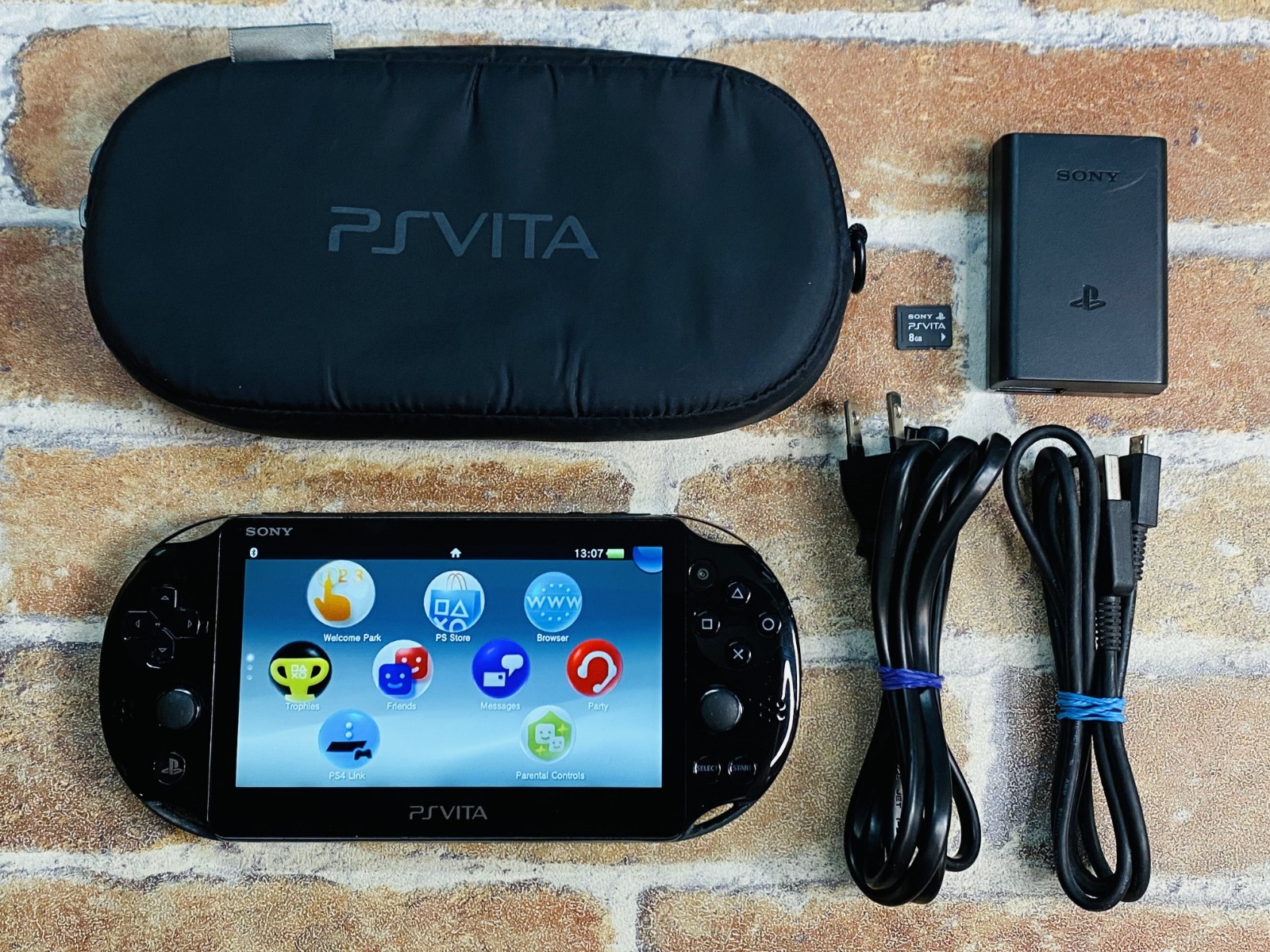 PS Vita Black PCH 2000 SONY PlayStation Japan Tested 8GB Charger MobileCase EX P