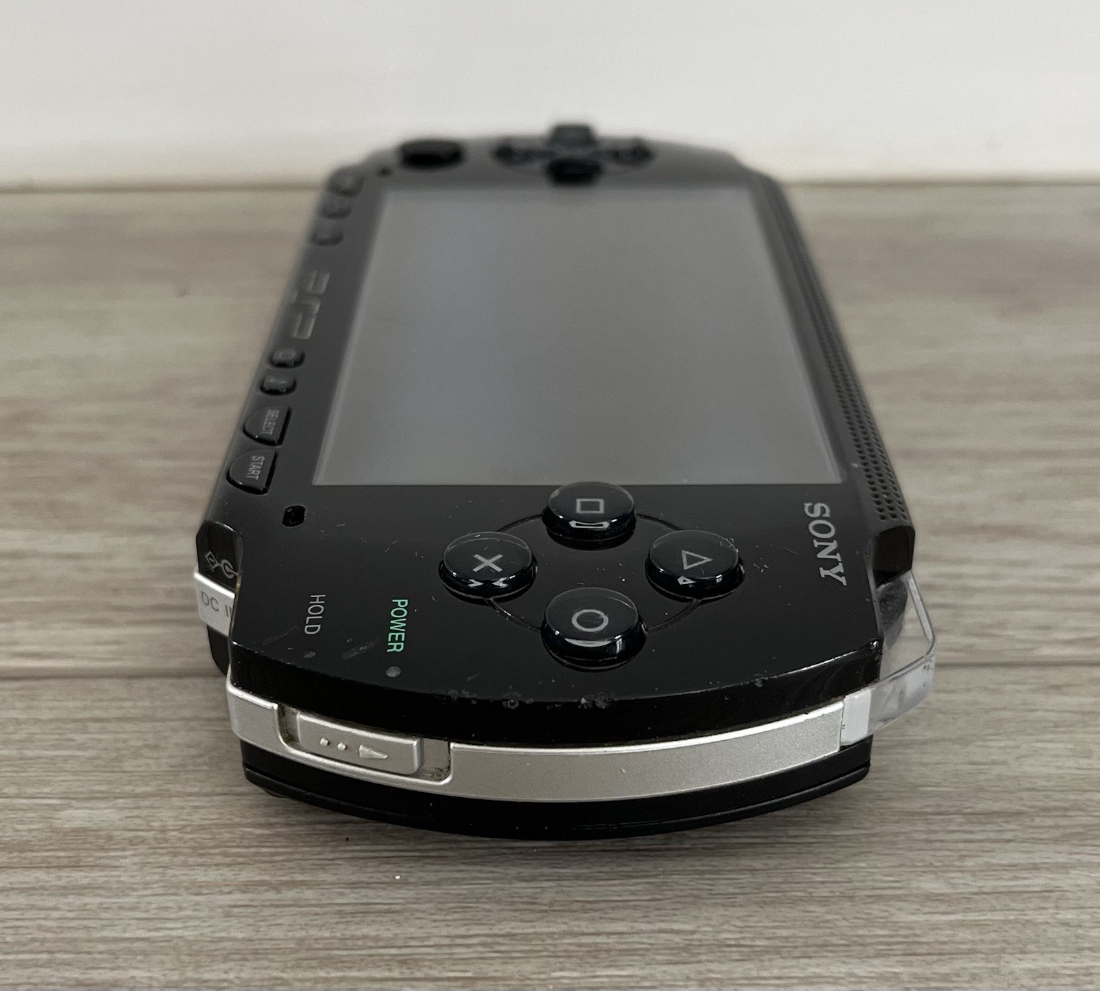 Sony PSP-1001 Handheld Console System Portable Does Not Read UMD