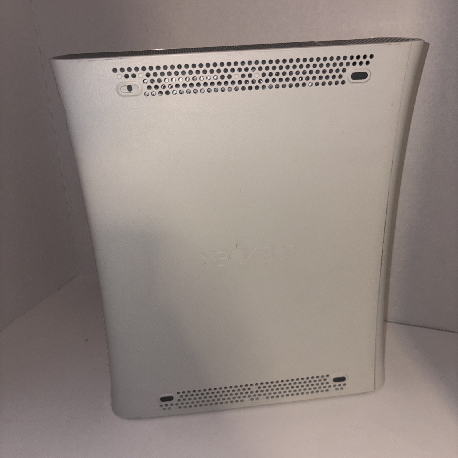 Xbox 360 White Untested or for Parts & Repair Only No Cords No Controller No HDD