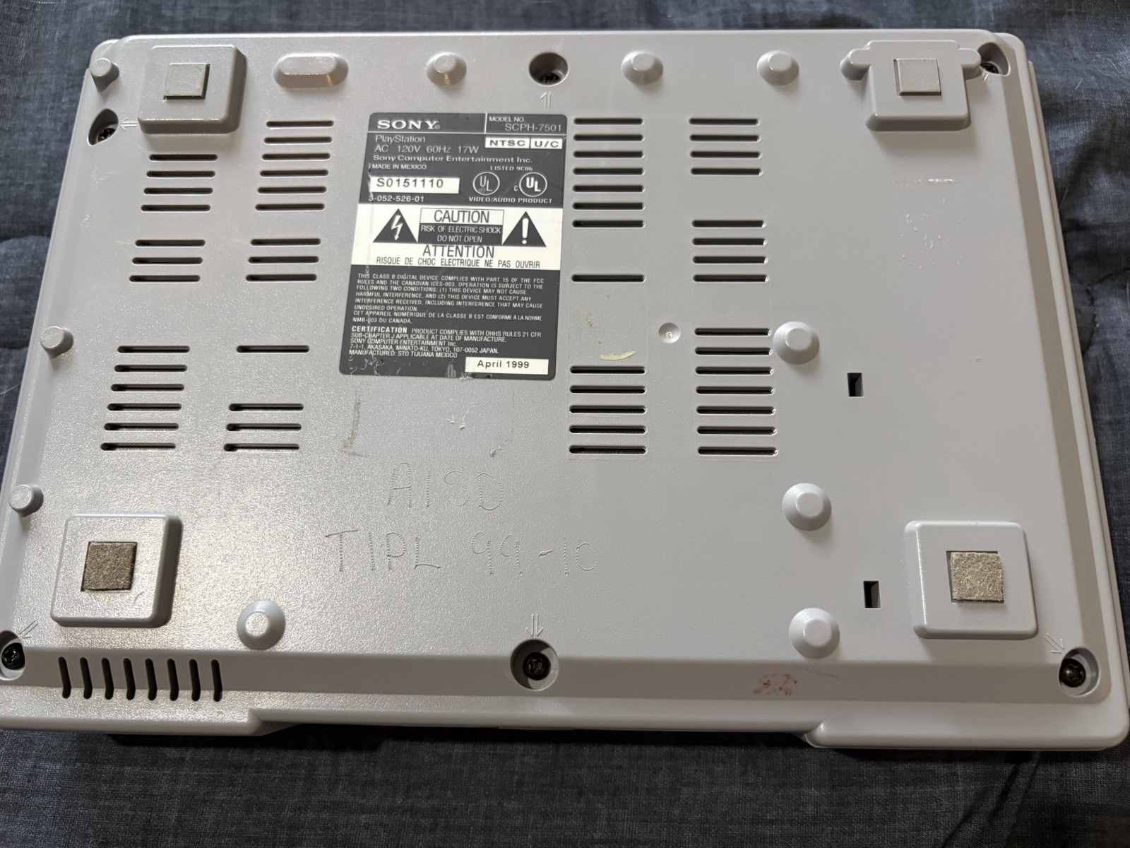 Sony PlayStation 1 Console SCPH-7501 NTSC-U/C for Parts/Repair