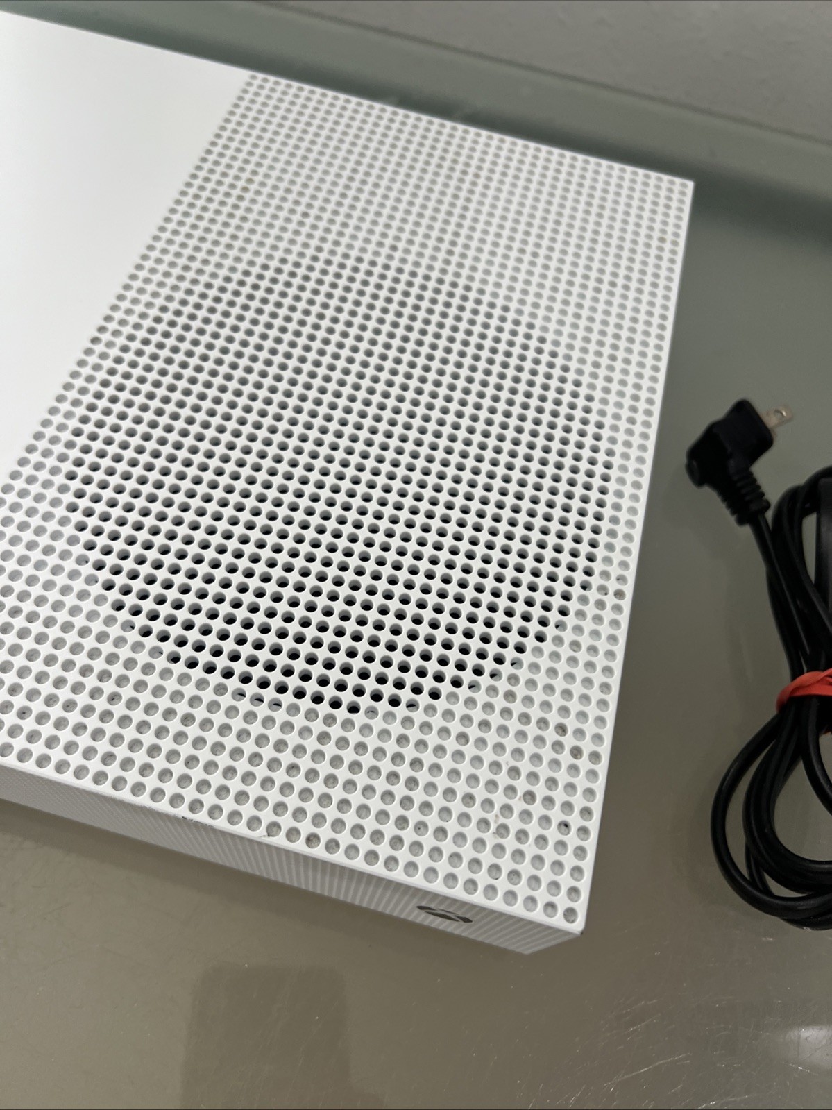 Microsoft Xbox One S 800GB Console Only White 1681 WORKING