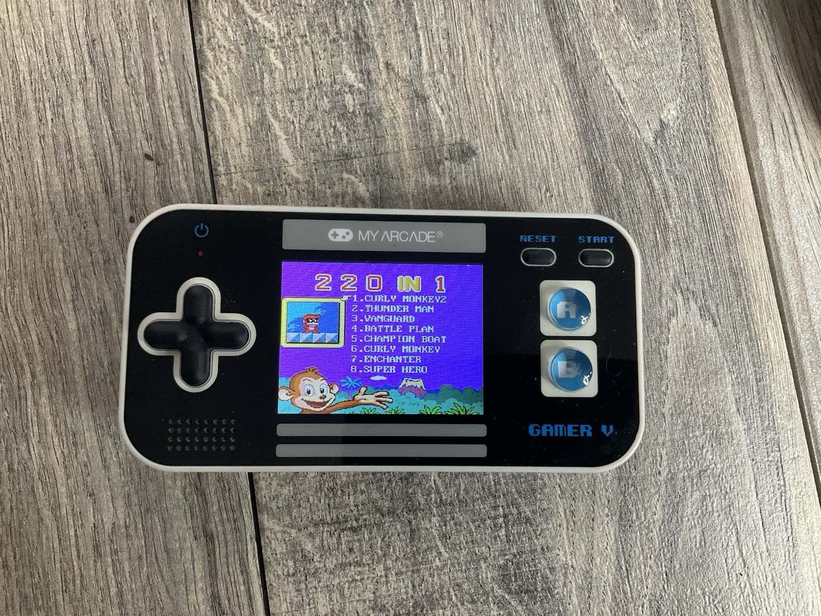 My Arcade Gamer V Classic-Blue: Portable Gaming System with 220 Games, 2.5″ B8