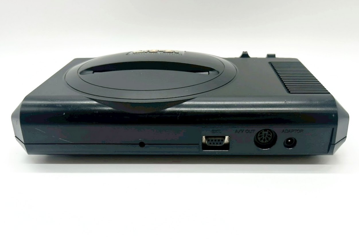 Sega Mega Drive Console HAA-2510 2xController Game Soft No back cover NTSC-J#451