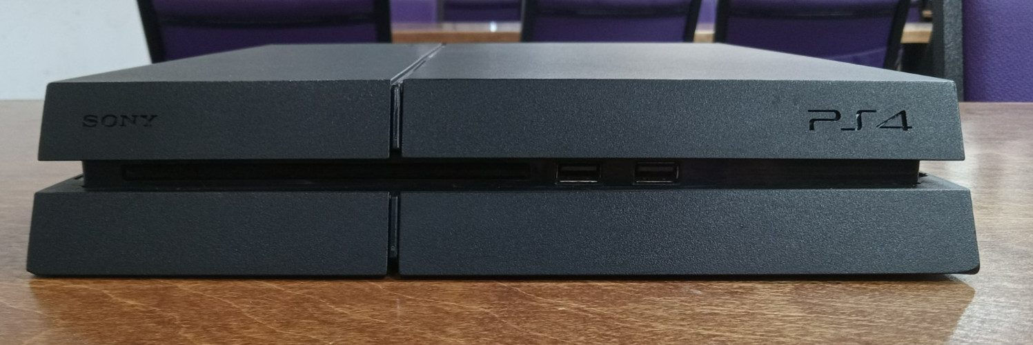 Sony PlayStation 4 PS4 500GB Console (CUH-1215A, 2015) READ DESCRIPTION