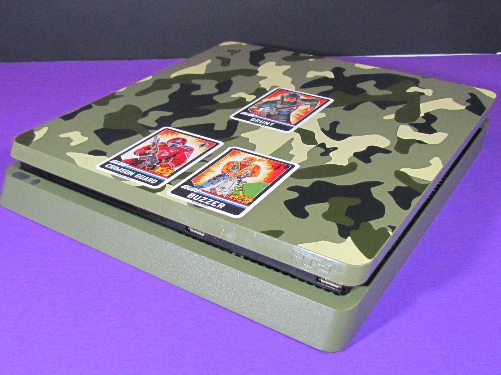 Sony PlayStation 4 Slim Call of Duty: WWII Limited Edition 1 TB Green Camouflage