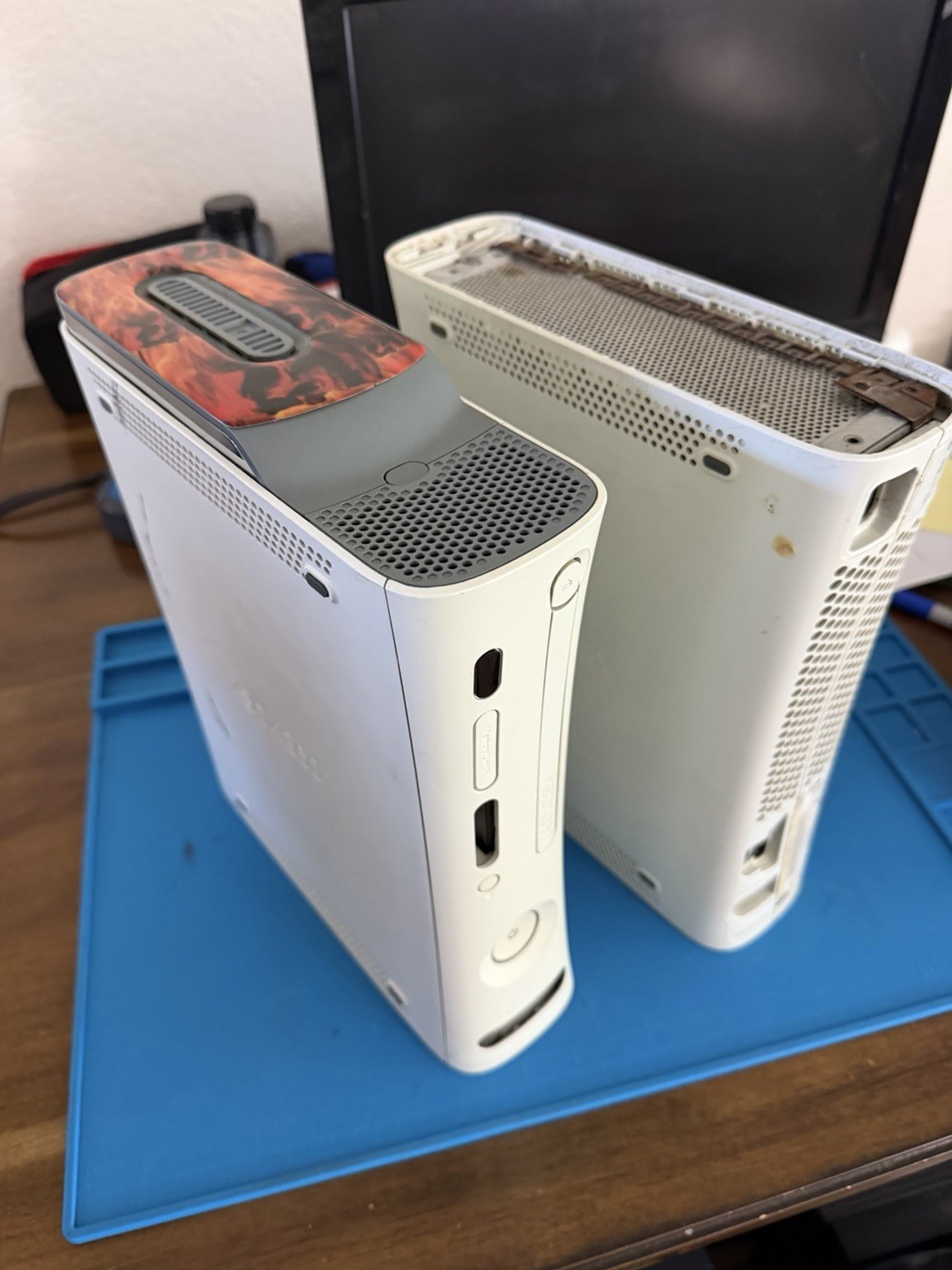 Lot of 2 Microsoft Xbox 360 Consoles Matte White