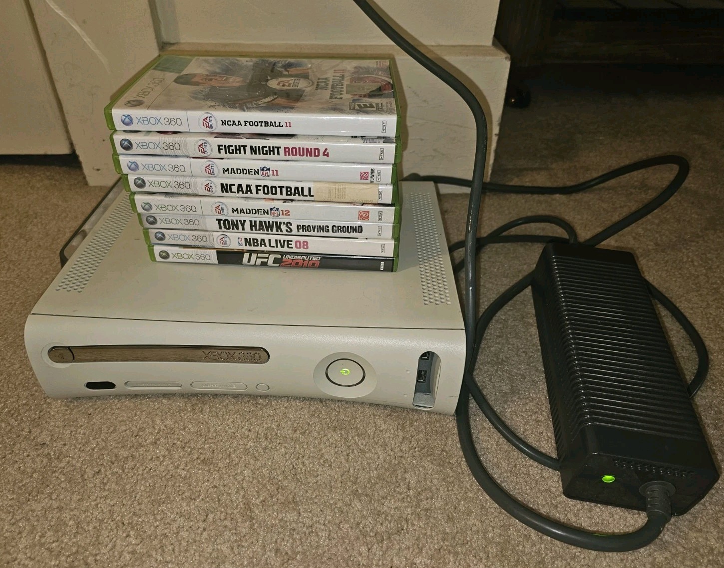 Microsoft Xbox 360 White Console With 8 Games Tested Works