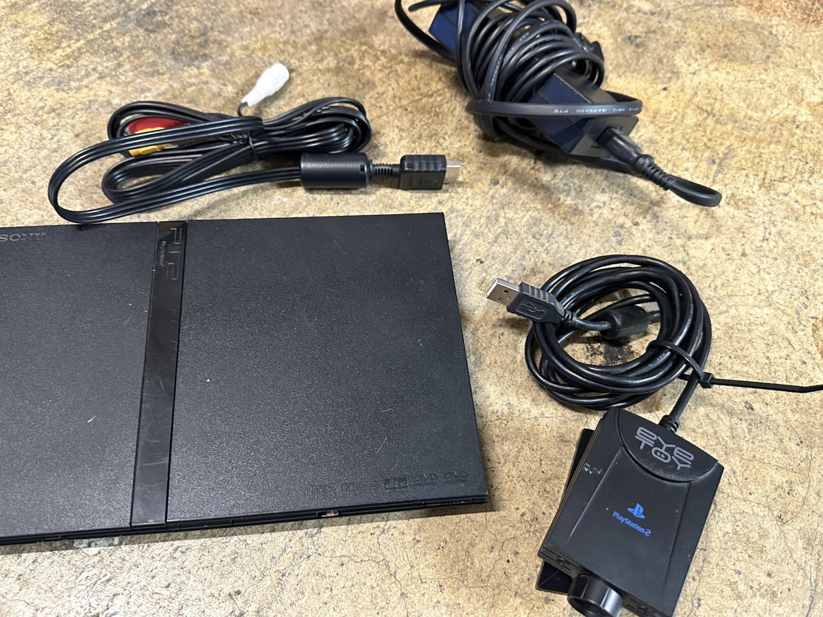 Sony PlayStation 2 Slim Console PS2 SCPH-75001 Bundle Eye Toy Camera Games